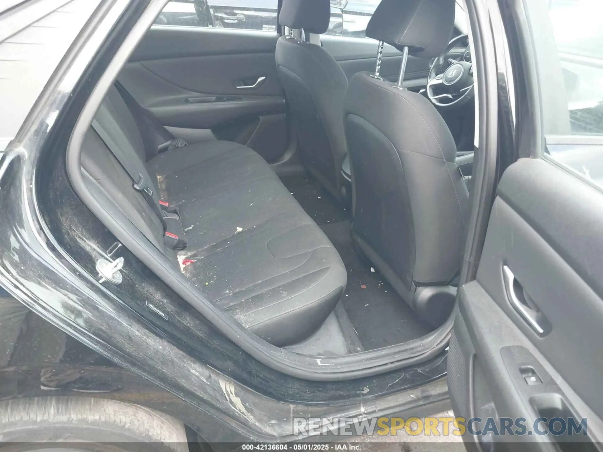 8 Фотография поврежденного автомобиля 5NPLS4AG3PH098111 HYUNDAI ELANTRA 2023