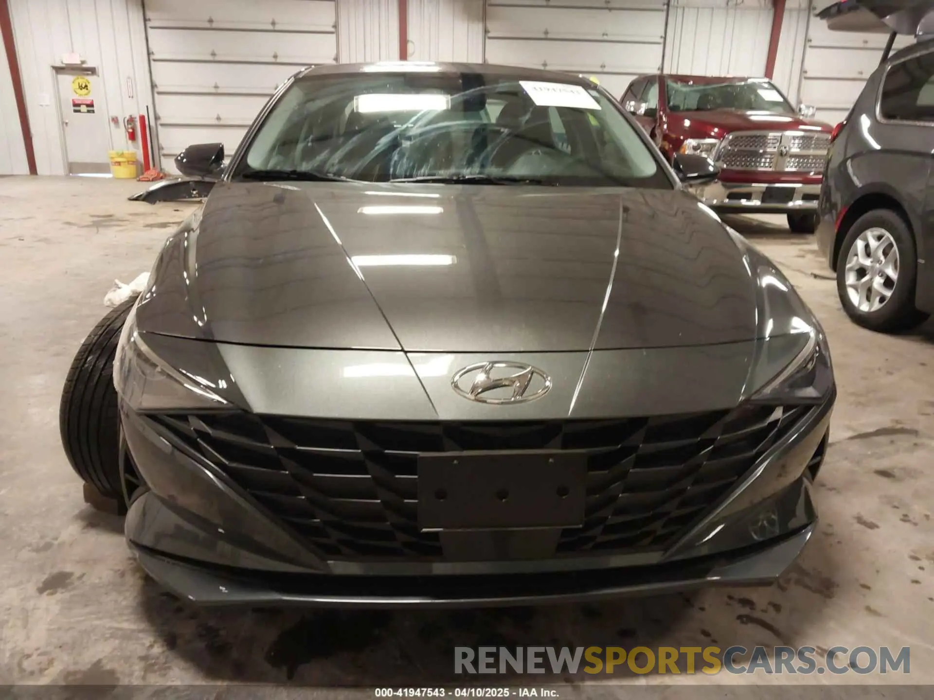 12 Photograph of a damaged car 5NPLS4AG3PH118177 HYUNDAI ELANTRA 2023