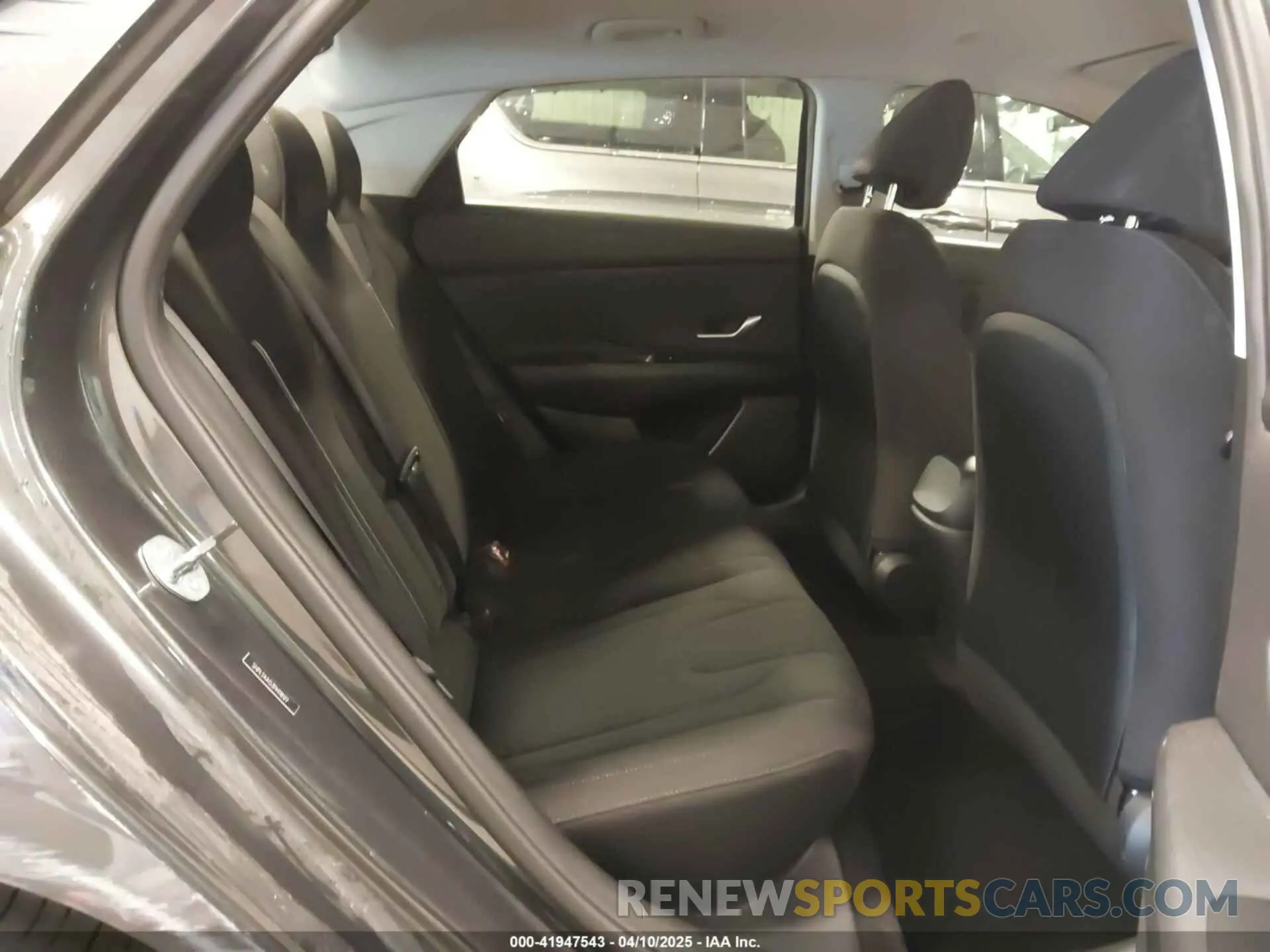 8 Photograph of a damaged car 5NPLS4AG3PH118177 HYUNDAI ELANTRA 2023