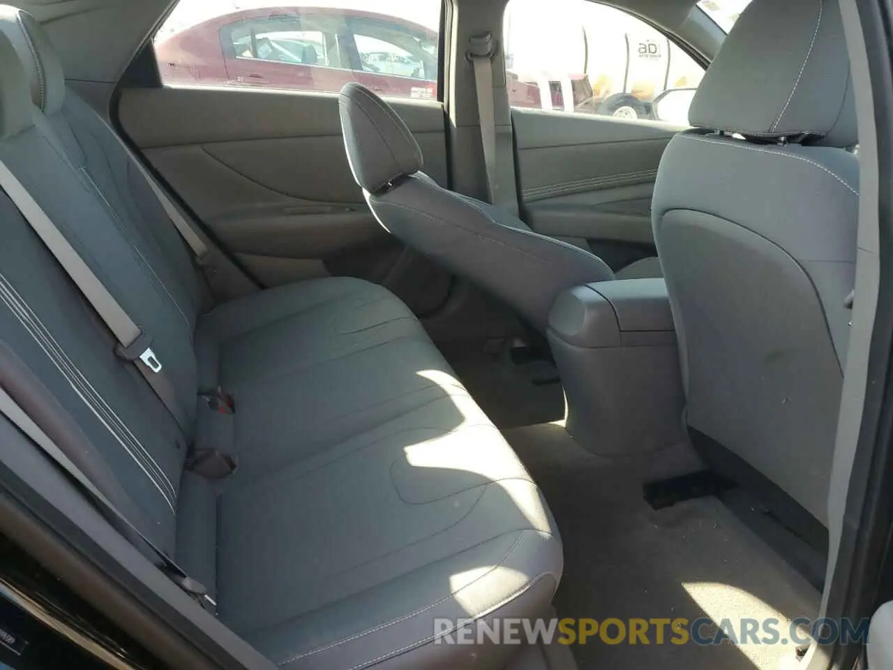 10 Фотография поврежденного автомобиля 5NPLS4AG4PH098389 HYUNDAI ELANTRA 2023