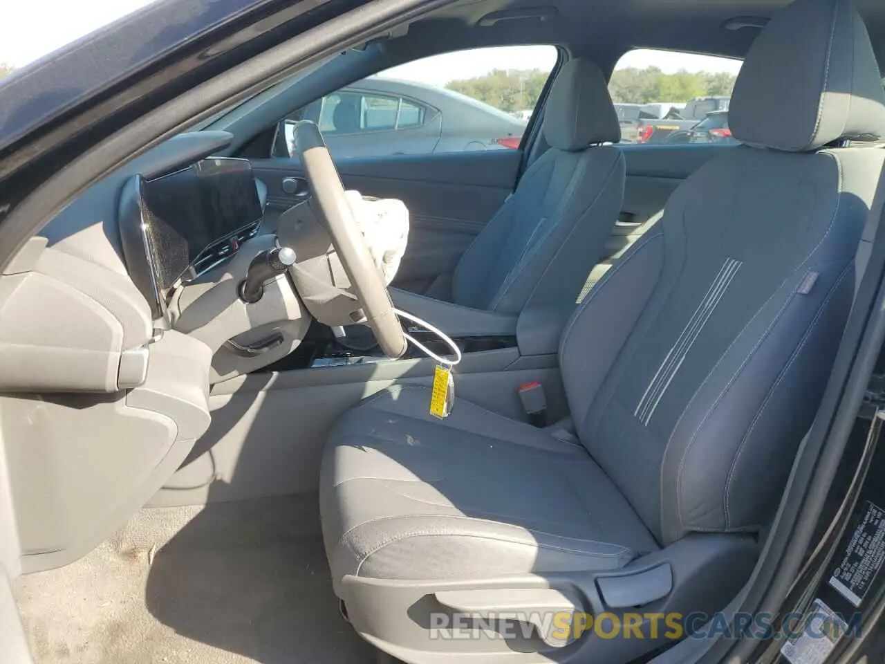 7 Фотография поврежденного автомобиля 5NPLS4AG4PH098389 HYUNDAI ELANTRA 2023