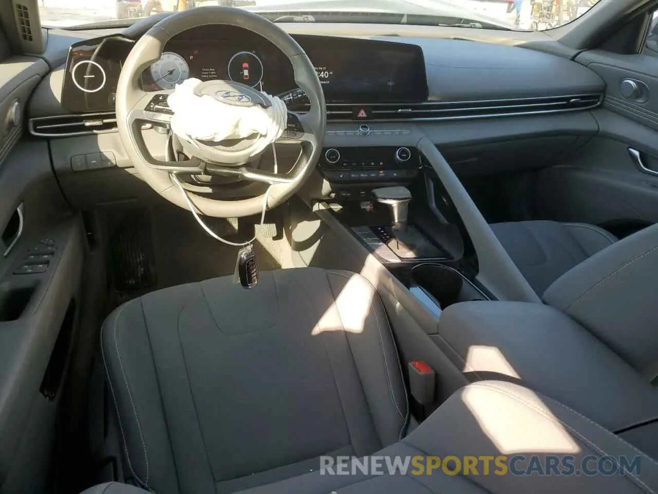 8 Фотография поврежденного автомобиля 5NPLS4AG4PH098389 HYUNDAI ELANTRA 2023