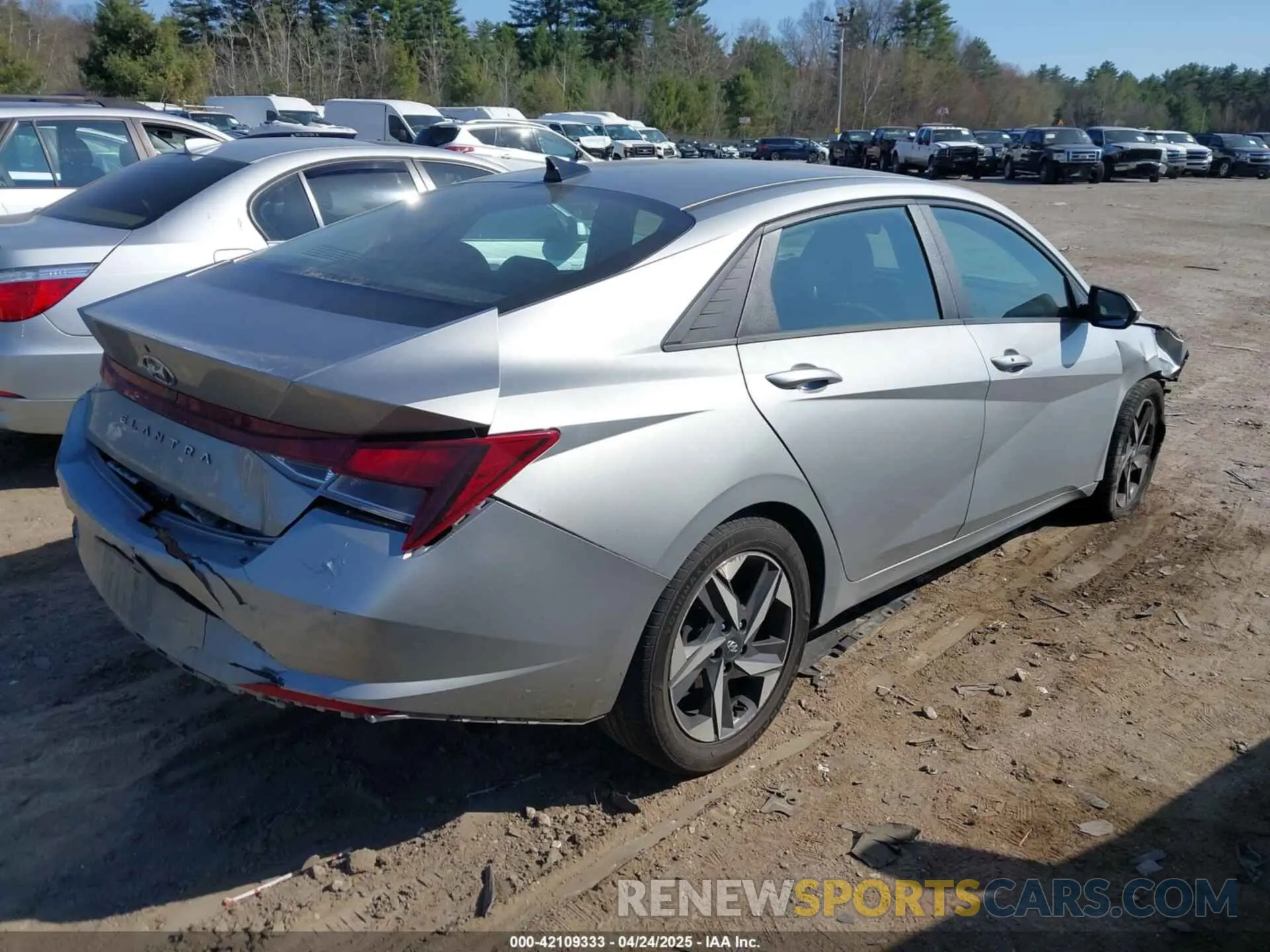 4 Photograph of a damaged car 5NPLS4AG6PH097518 HYUNDAI ELANTRA 2023