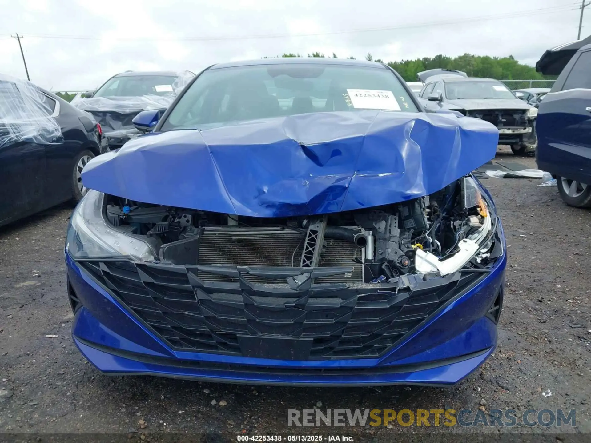 13 Photograph of a damaged car 5NPLS4AG7PH090562 HYUNDAI ELANTRA 2023