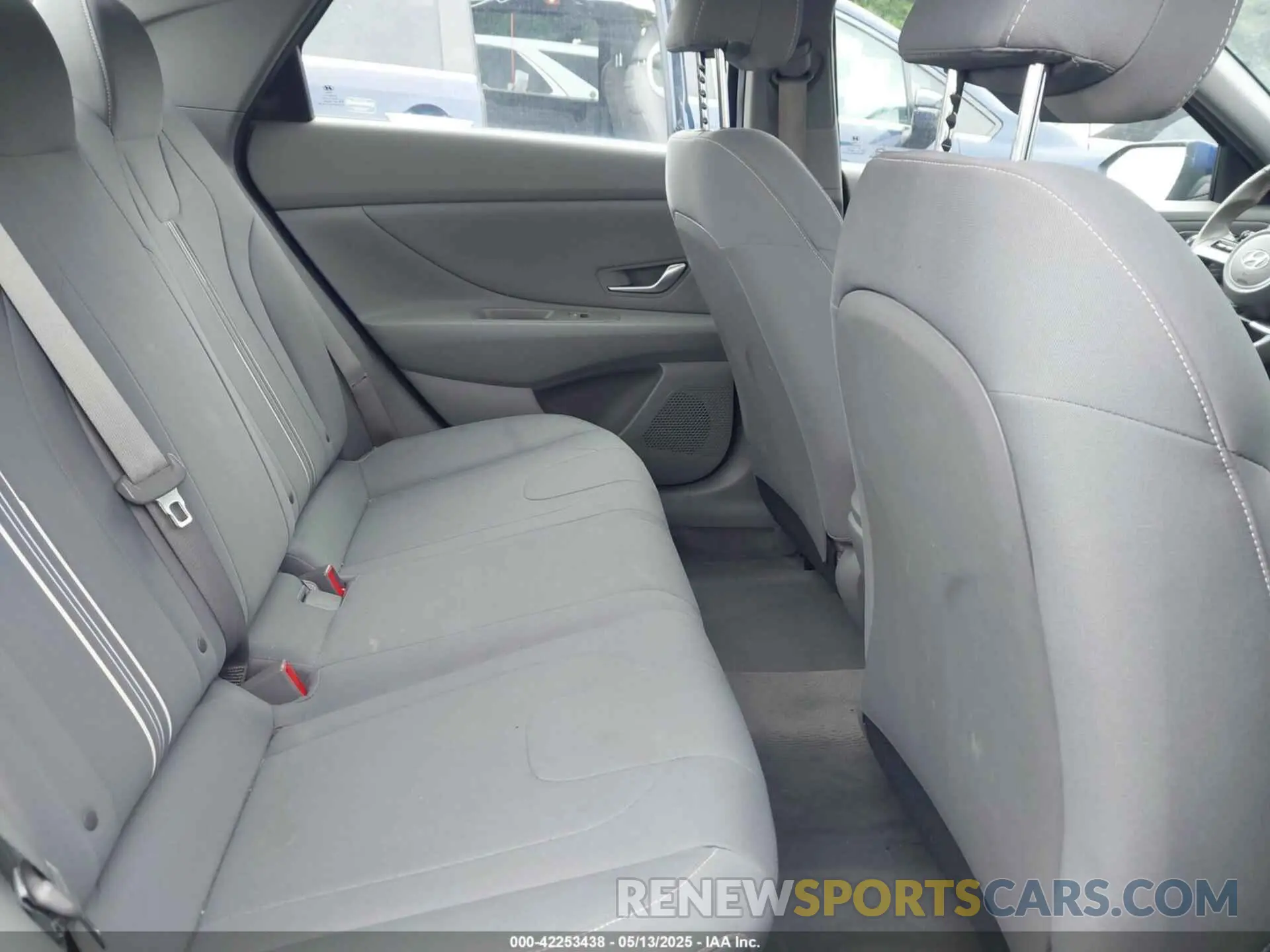 8 Photograph of a damaged car 5NPLS4AG7PH090562 HYUNDAI ELANTRA 2023
