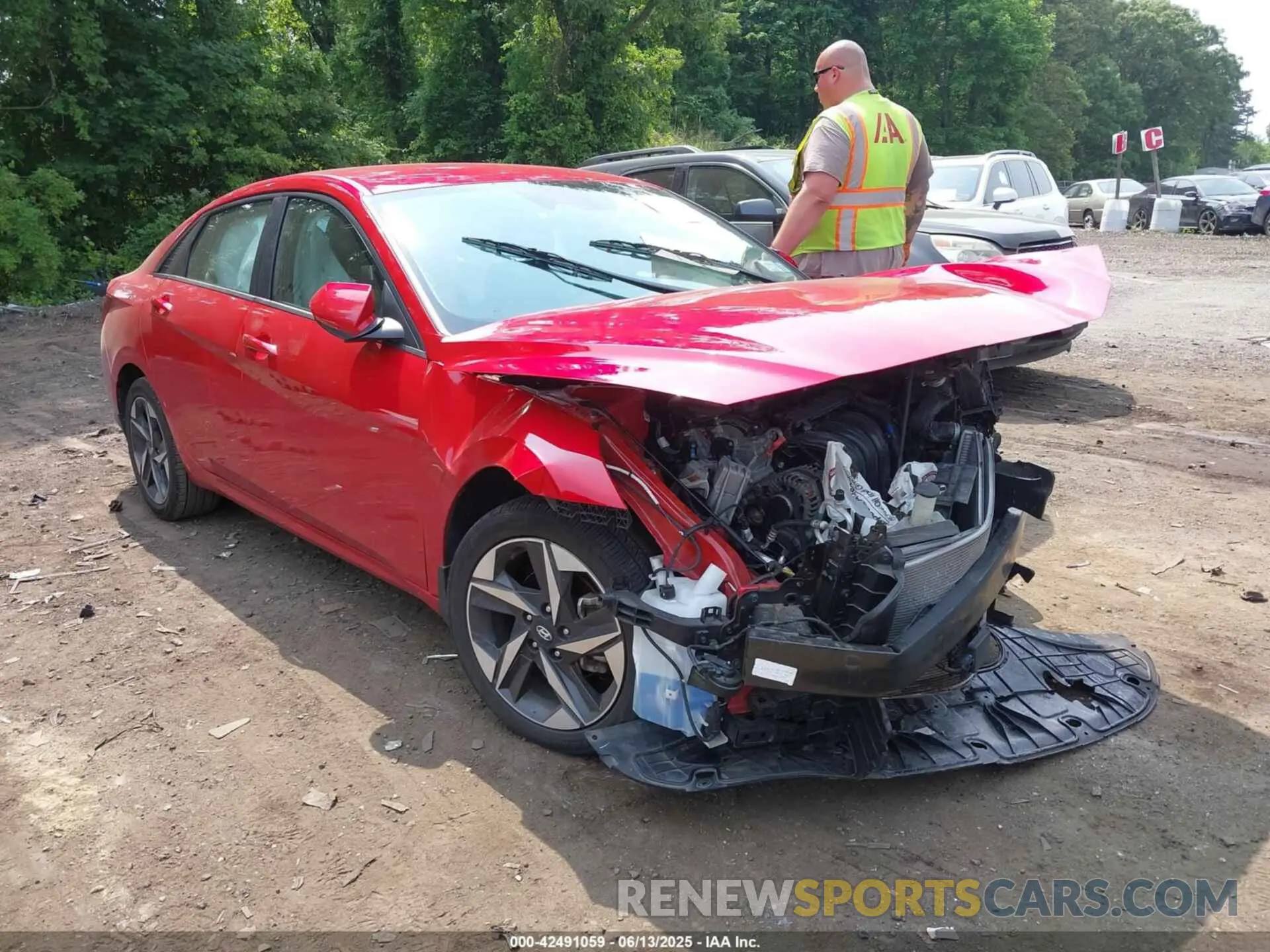 12 Photograph of a damaged car 5NPLS4AG7PH096202 HYUNDAI ELANTRA 2023