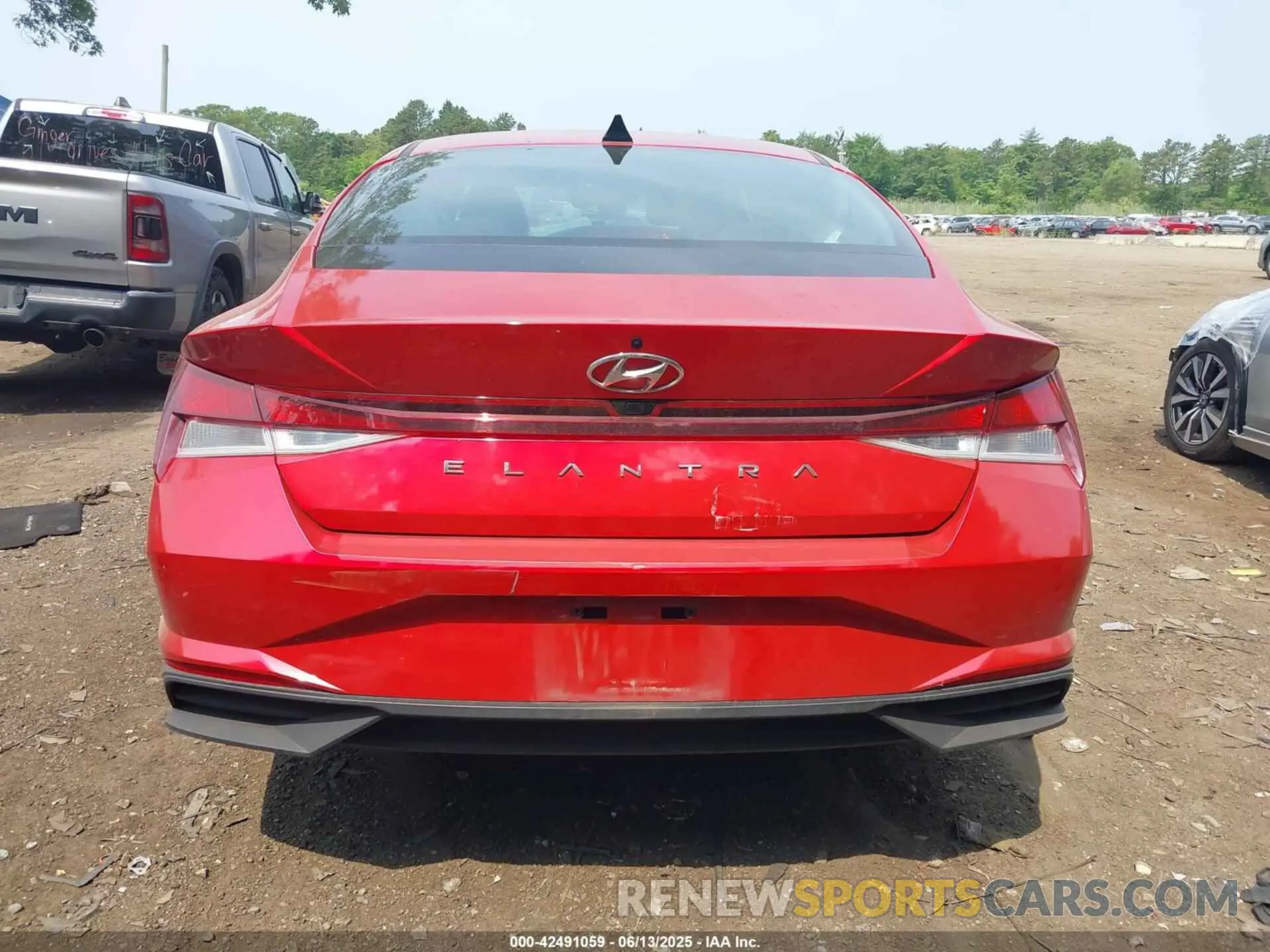 15 Photograph of a damaged car 5NPLS4AG7PH096202 HYUNDAI ELANTRA 2023