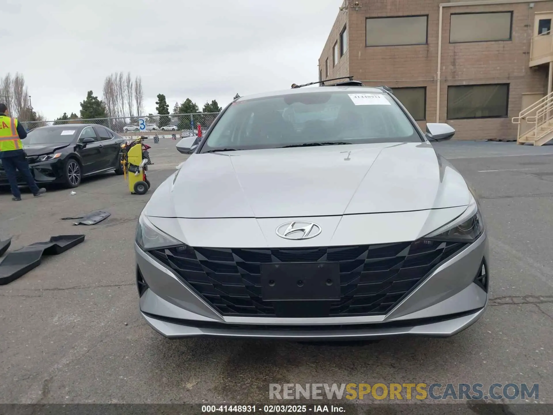 13 Фотография поврежденного автомобиля 5NPLS4AG8PH098461 HYUNDAI ELANTRA 2023
