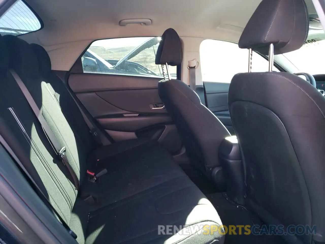 10 Фотография поврежденного автомобиля 5NPLS4AG9PH113484 HYUNDAI ELANTRA 2023