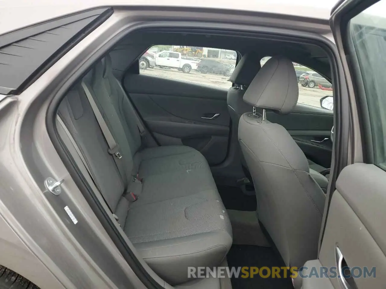 10 Photograph of a damaged car KMHLL4AG0PU563734 HYUNDAI ELANTRA 2023