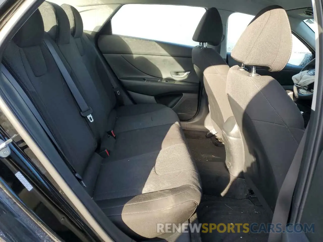 10 Photograph of a damaged car KMHLL4AG3PU610173 HYUNDAI ELANTRA 2023