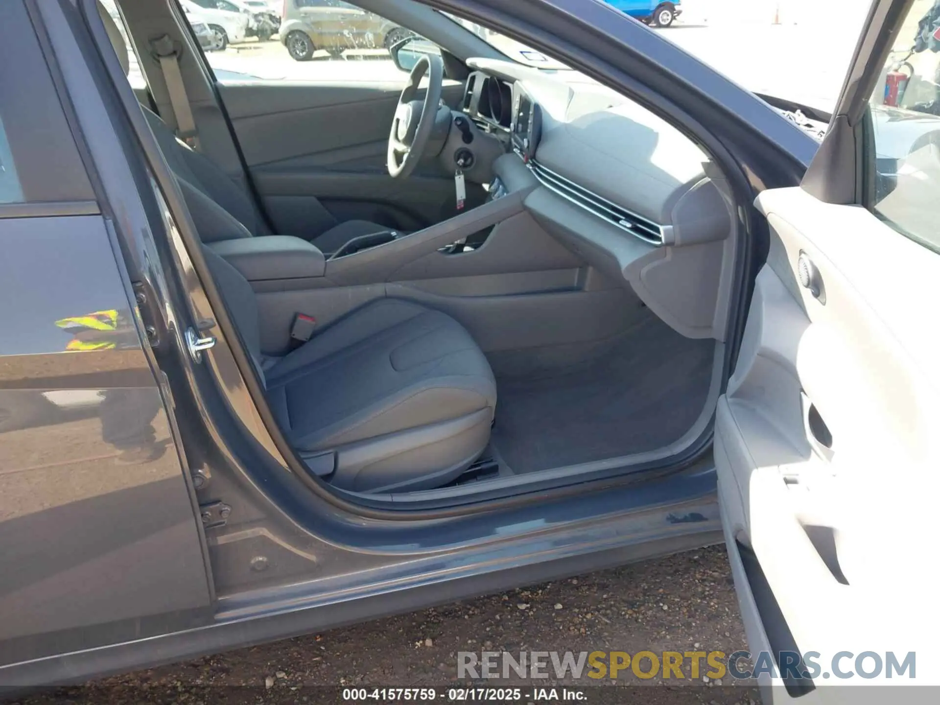 5 Photograph of a damaged car KMHLL4AG5PU574213 HYUNDAI ELANTRA 2023