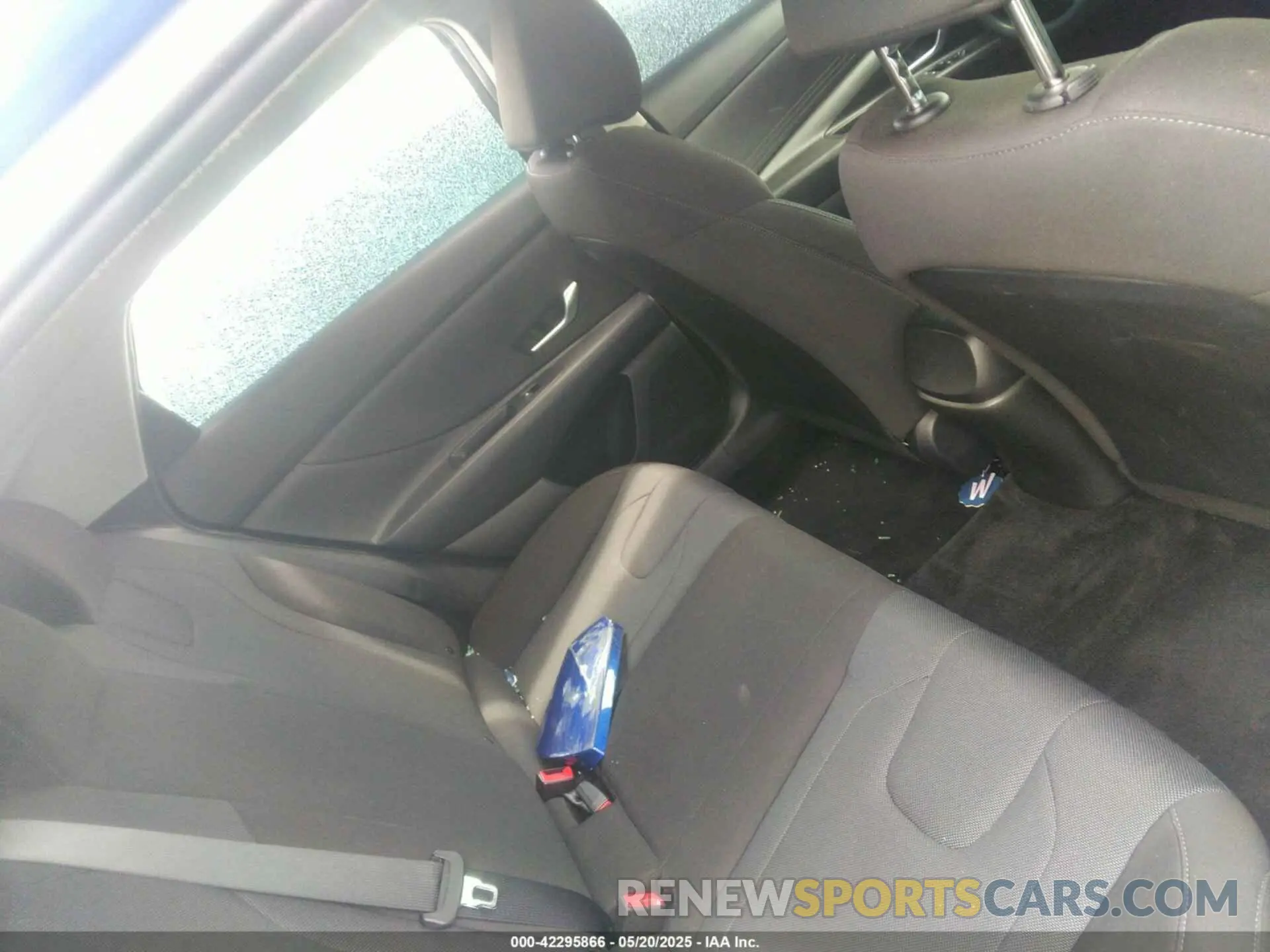 8 Photograph of a damaged car KMHLL4AG7PU547028 HYUNDAI ELANTRA 2023