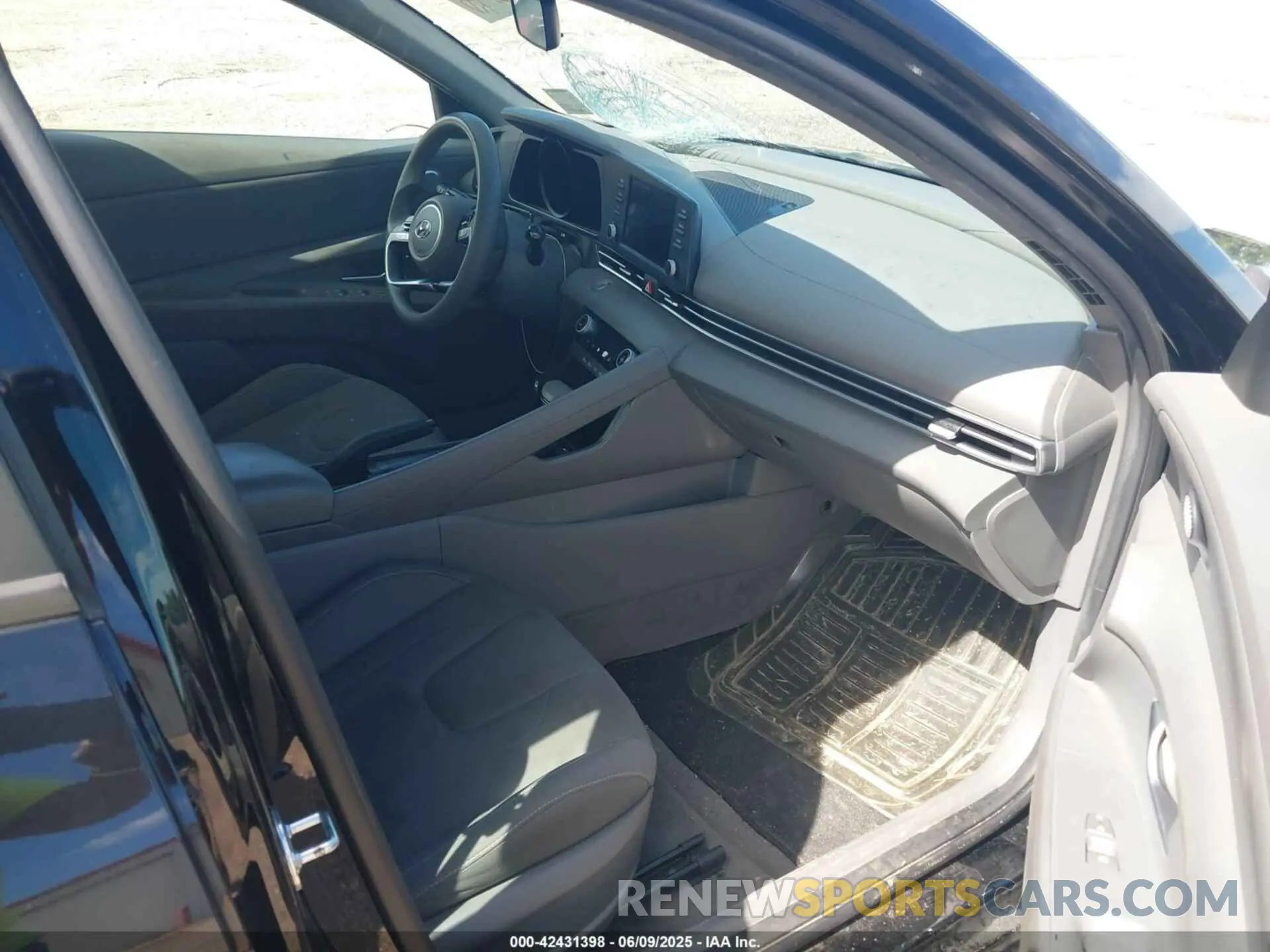 5 Photograph of a damaged car KMHLM4AG0PU376653 HYUNDAI ELANTRA 2023