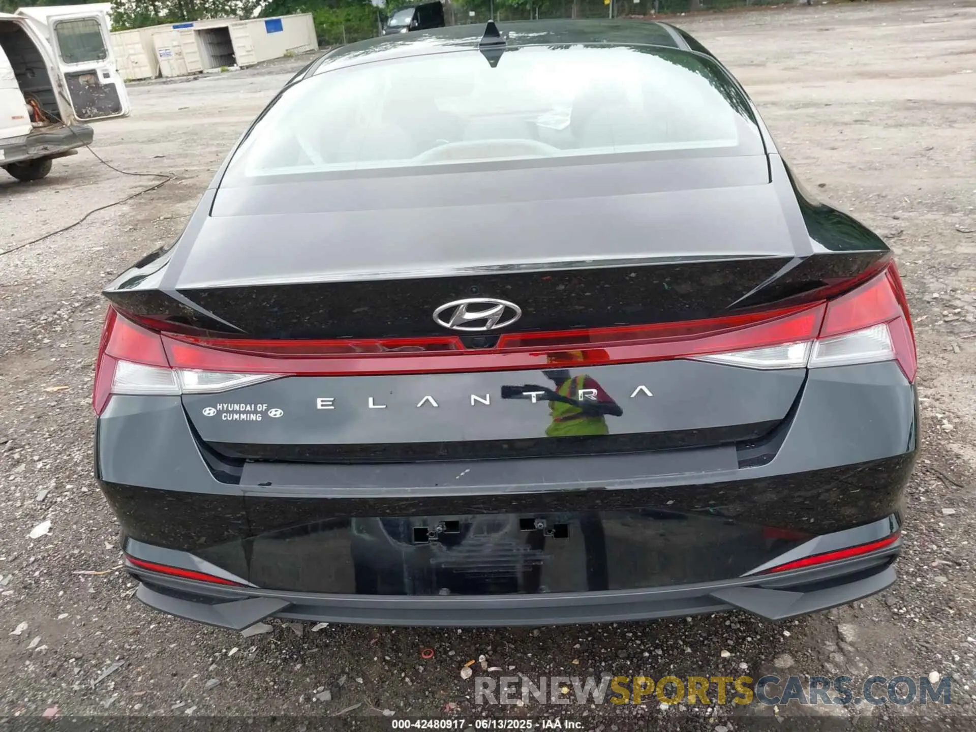 17 Фотография поврежденного автомобиля KMHLM4AG0PU386275 HYUNDAI ELANTRA 2023