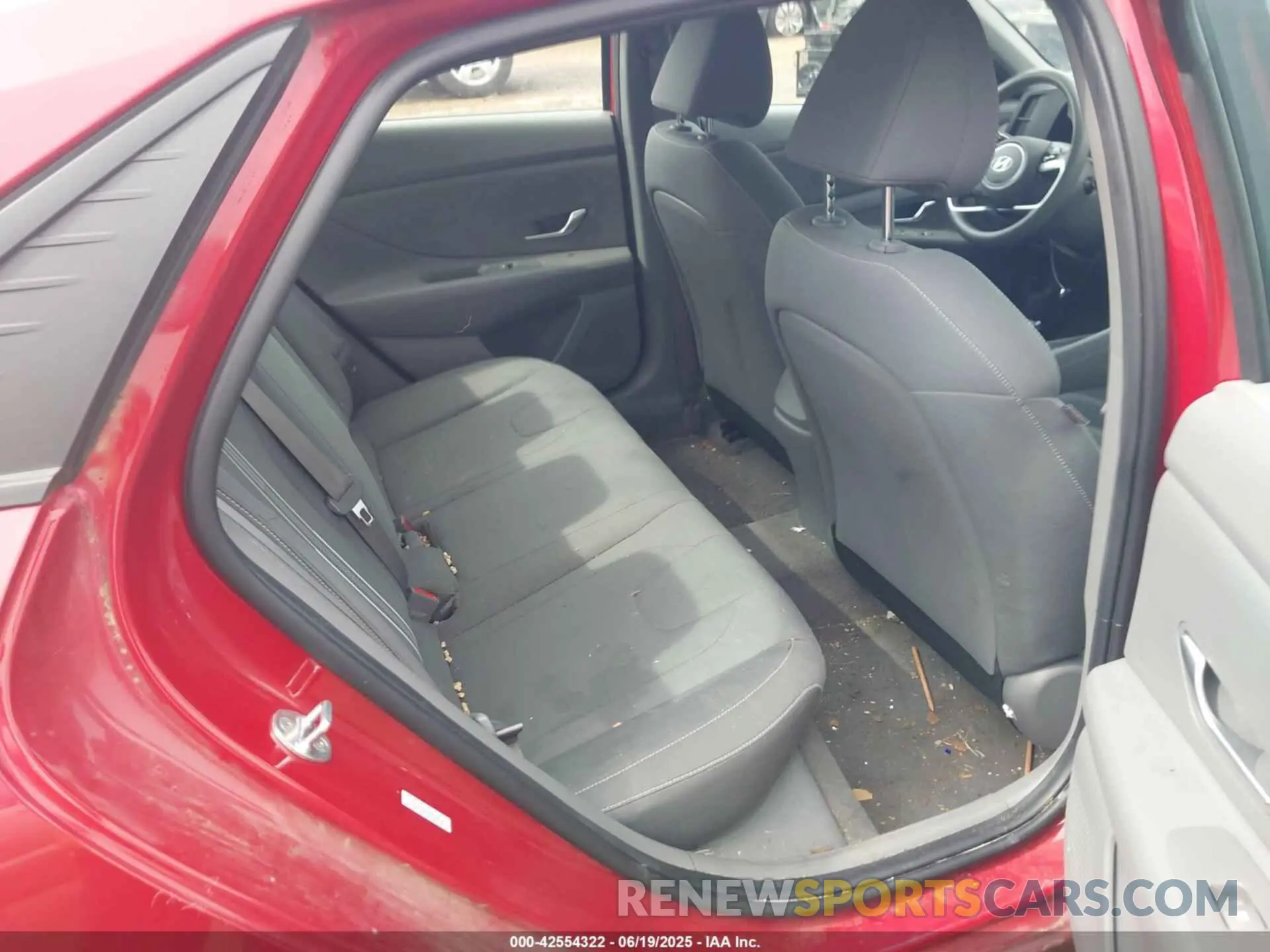 8 Photograph of a damaged car KMHLM4AG0PU410218 HYUNDAI ELANTRA 2023
