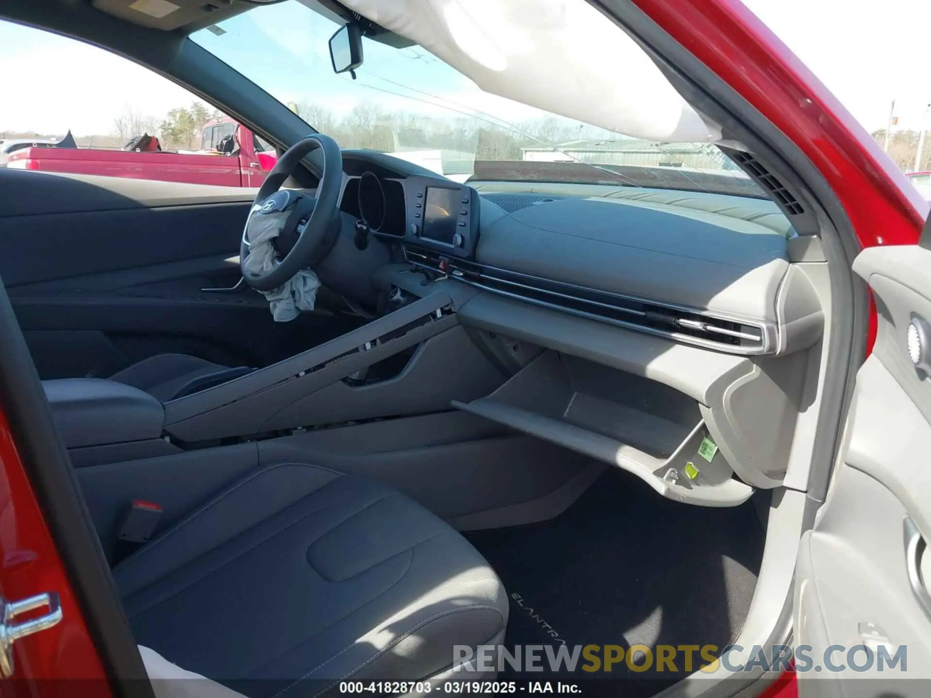 5 Photograph of a damaged car KMHLM4AG1PU431675 HYUNDAI ELANTRA 2023