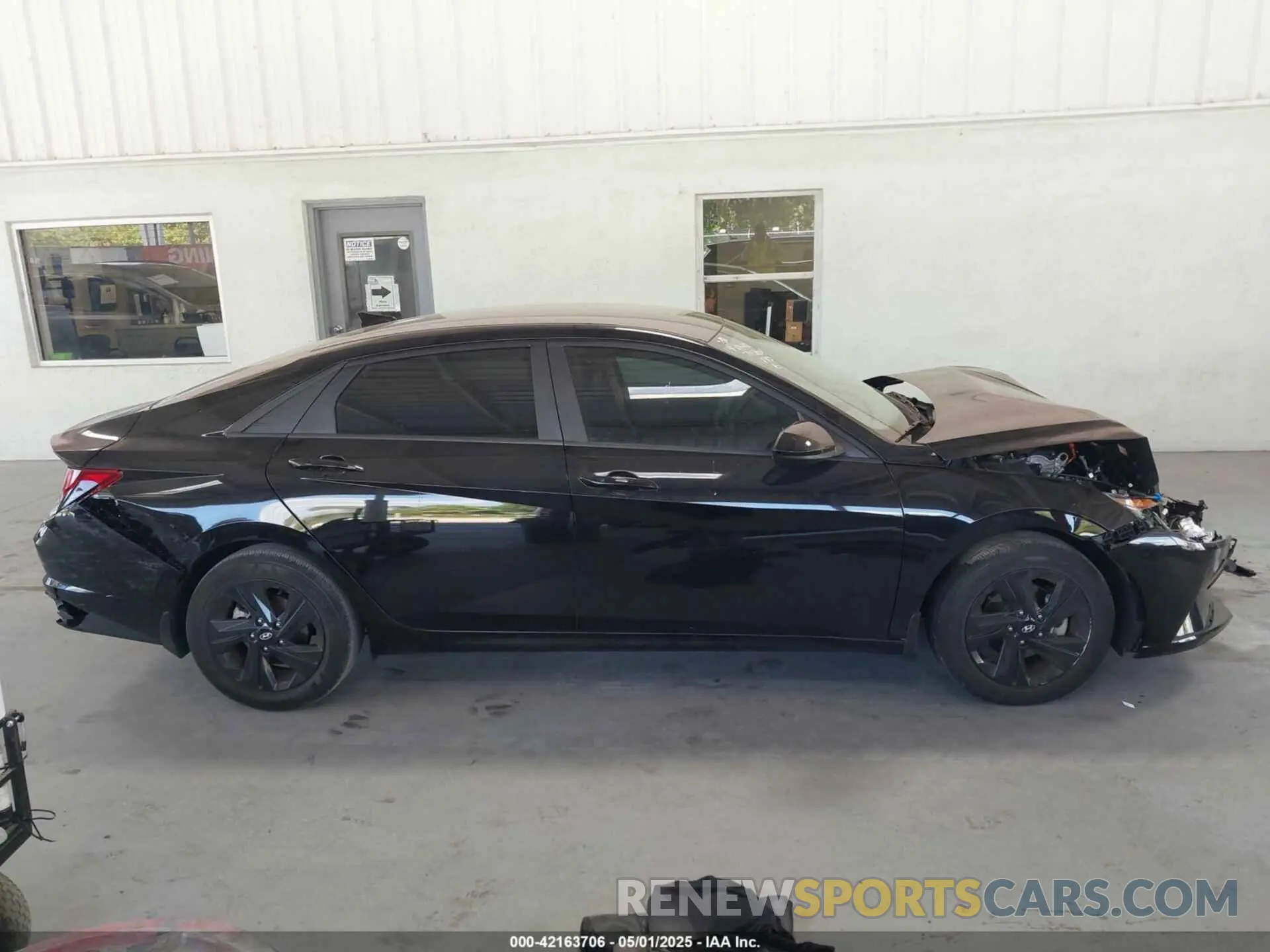 13 Photograph of a damaged car KMHLM4AG2PU539271 HYUNDAI ELANTRA 2023