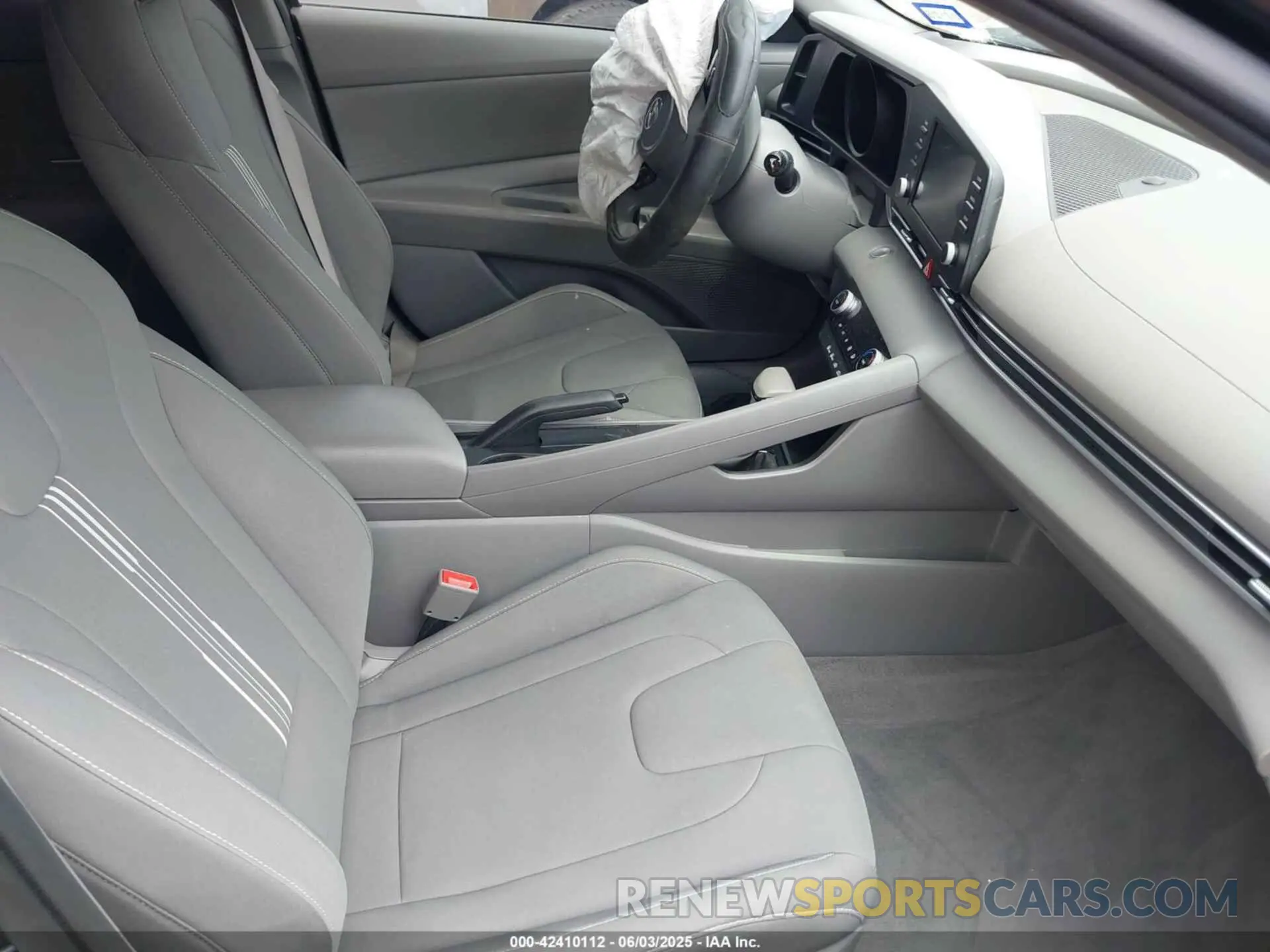 5 Photograph of a damaged car KMHLM4AG2PU606810 HYUNDAI ELANTRA 2023