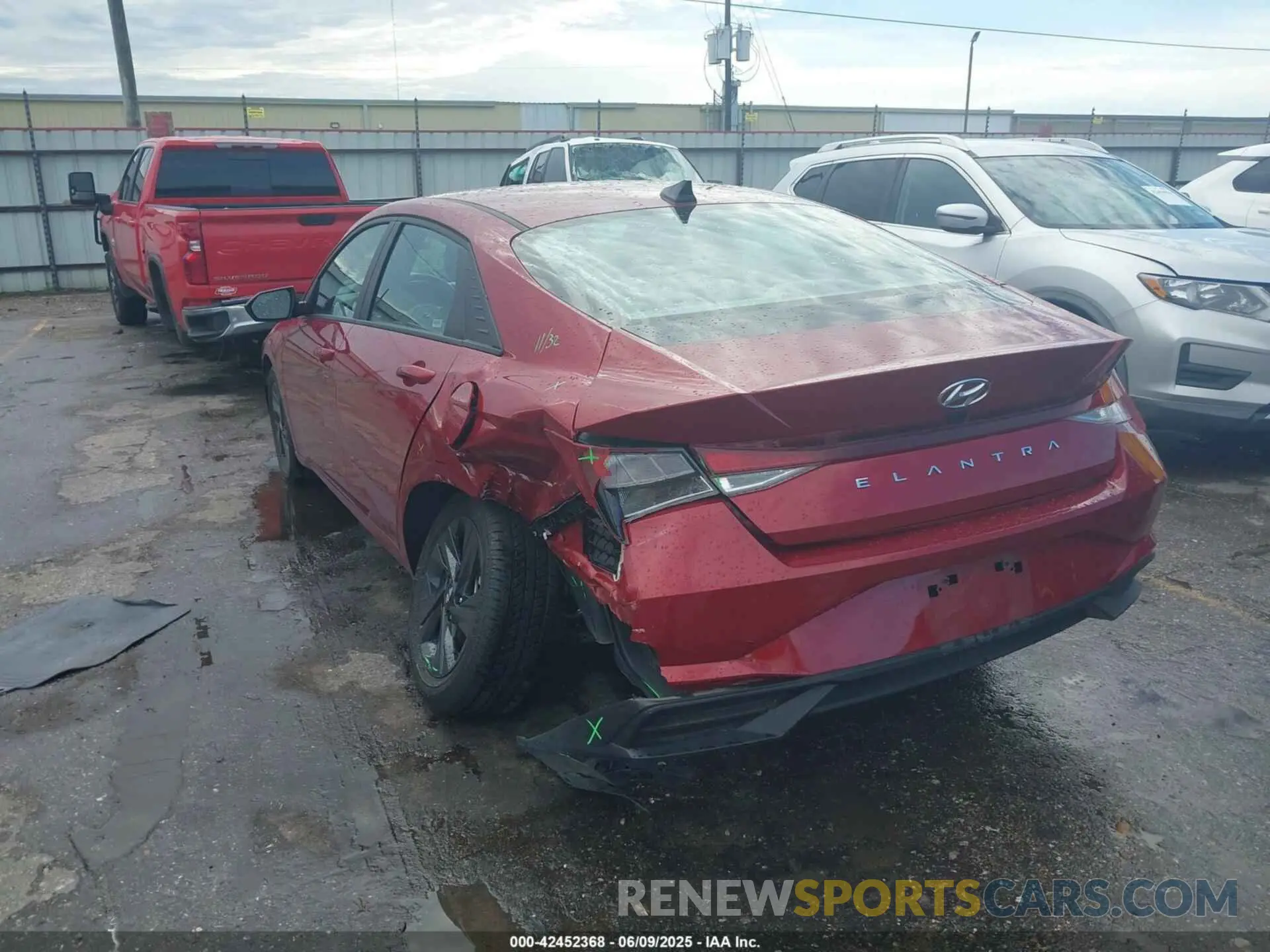 3 Photograph of a damaged car KMHLM4AG2PU611571 HYUNDAI ELANTRA 2023