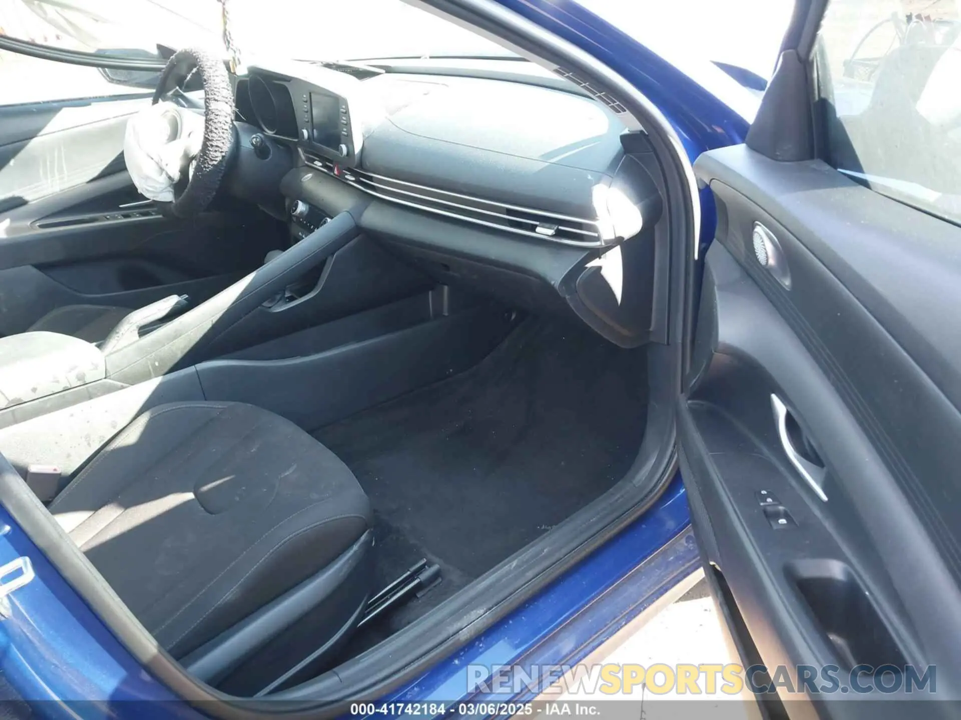 5 Photograph of a damaged car KMHLM4AG3PU593422 HYUNDAI ELANTRA 2023