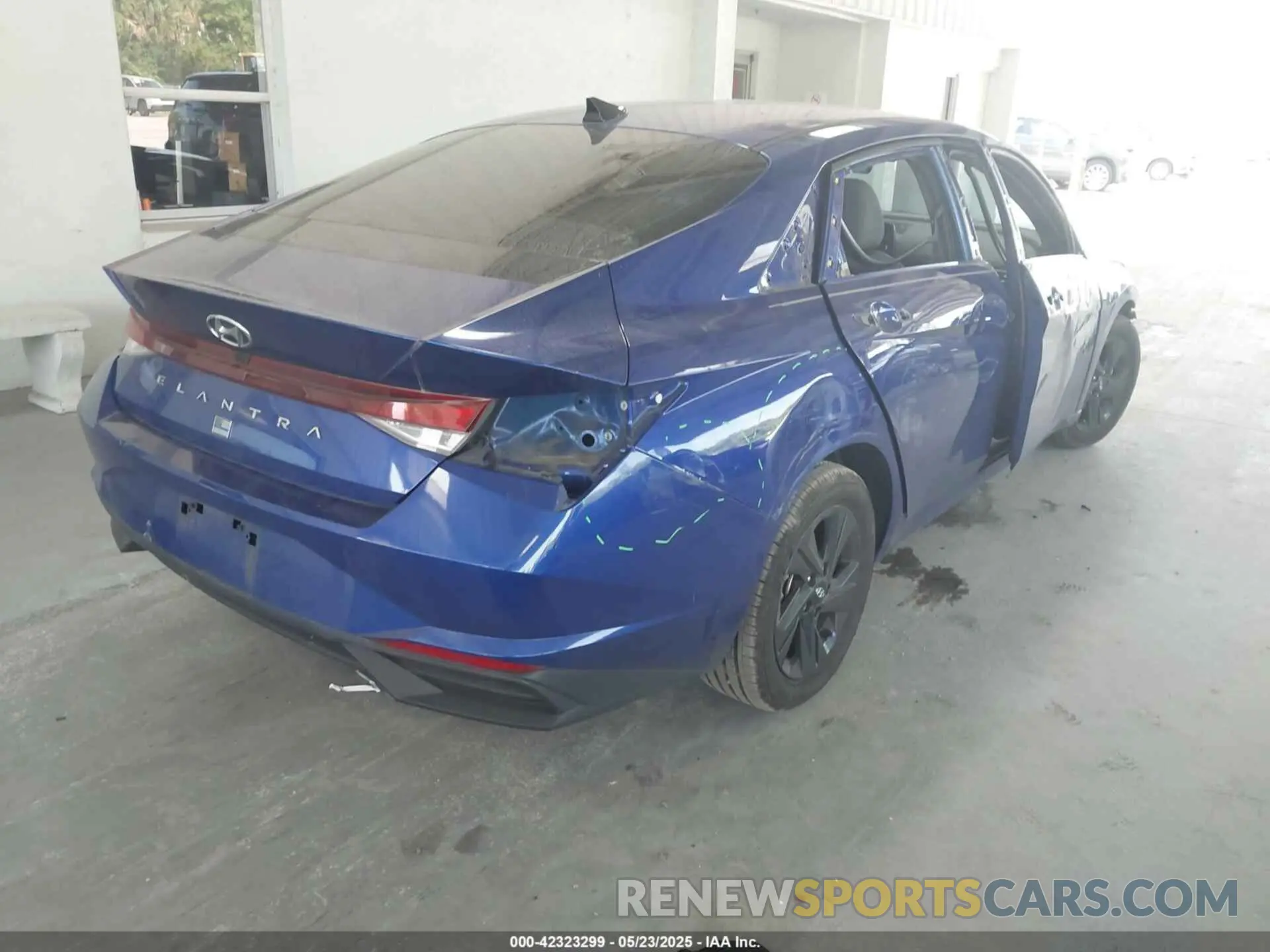 4 Photograph of a damaged car KMHLM4AG4PU409332 HYUNDAI ELANTRA 2023