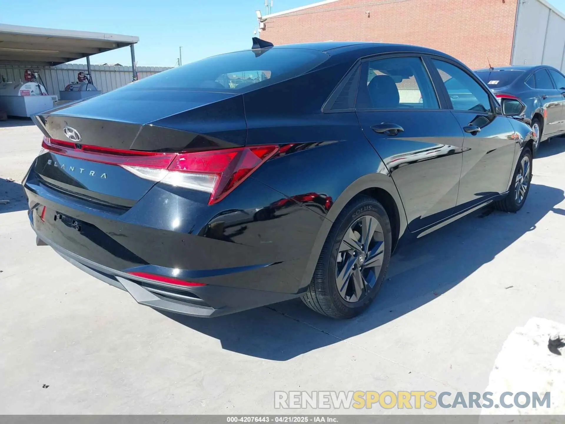 4 Фотография поврежденного автомобиля KMHLM4AG4PU625696 HYUNDAI ELANTRA 2023