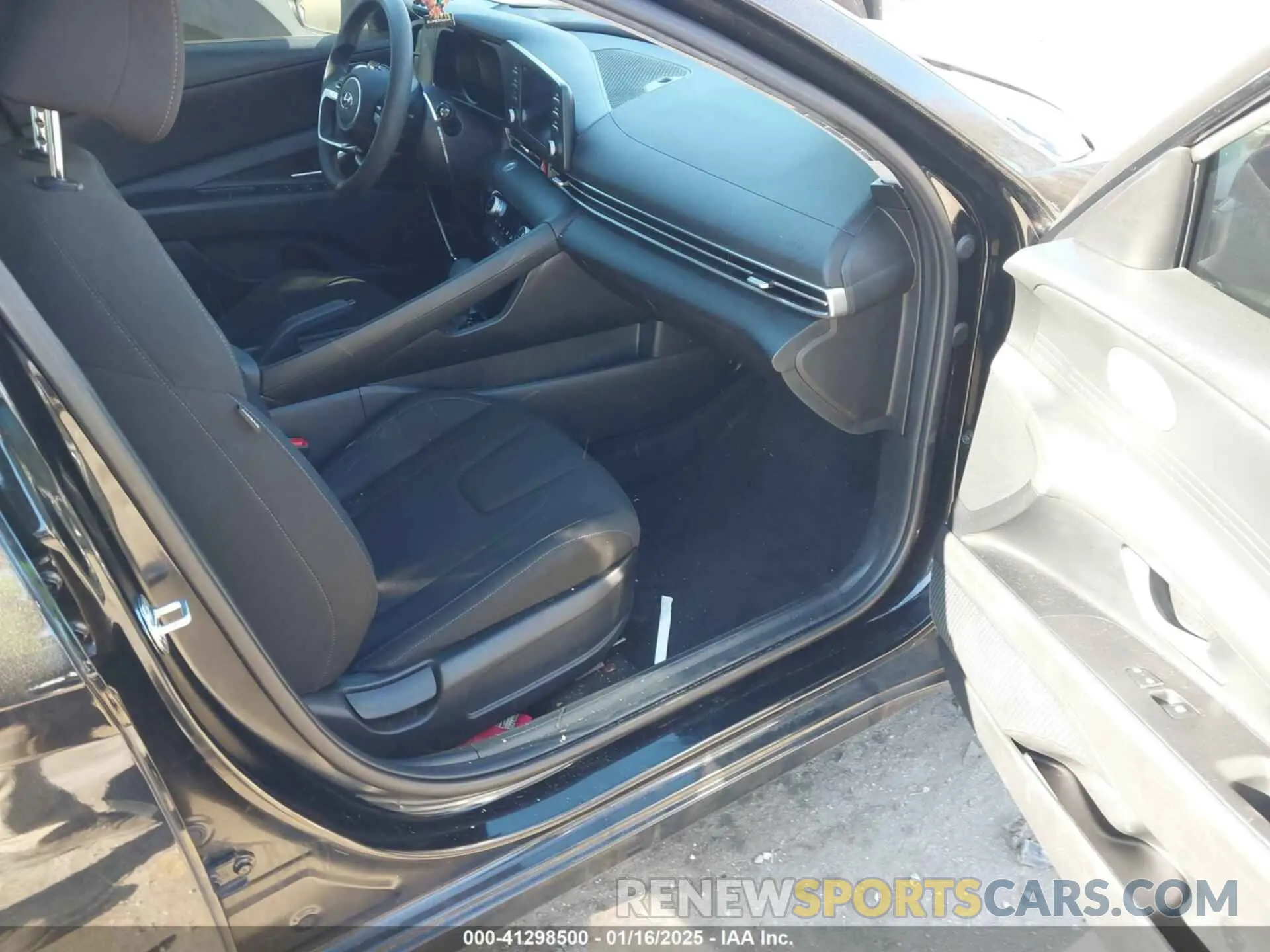 5 Photograph of a damaged car KMHLM4AG6PU426505 HYUNDAI ELANTRA 2023
