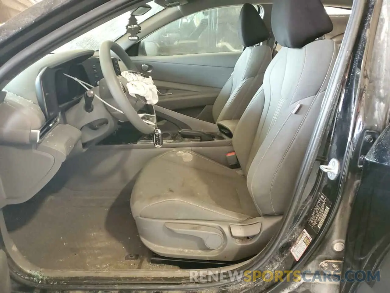 7 Photograph of a damaged car KMHLM4AG6PU549981 HYUNDAI ELANTRA 2023