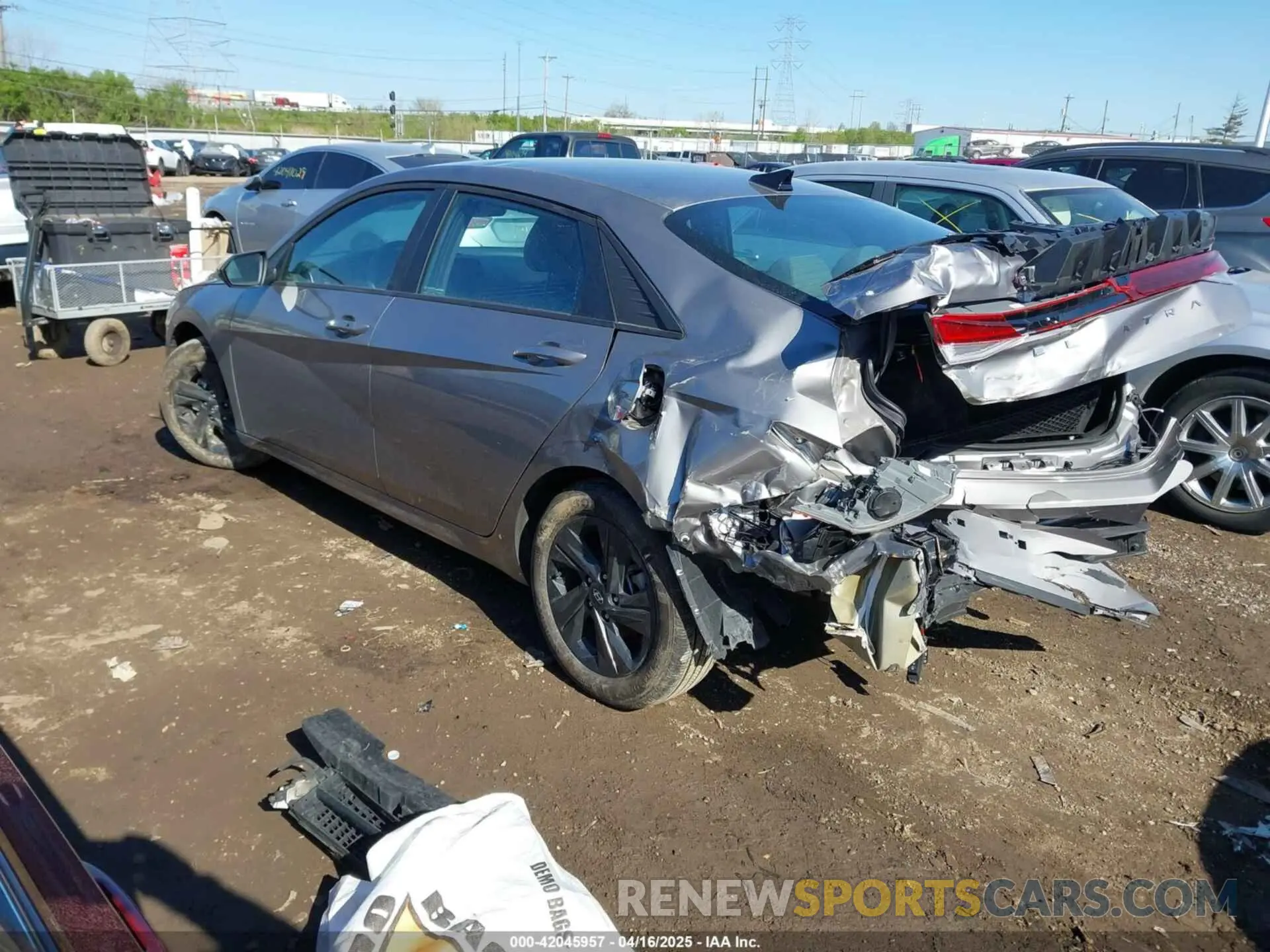 3 Фотография поврежденного автомобиля KMHLM4AG6PU604588 HYUNDAI ELANTRA 2023