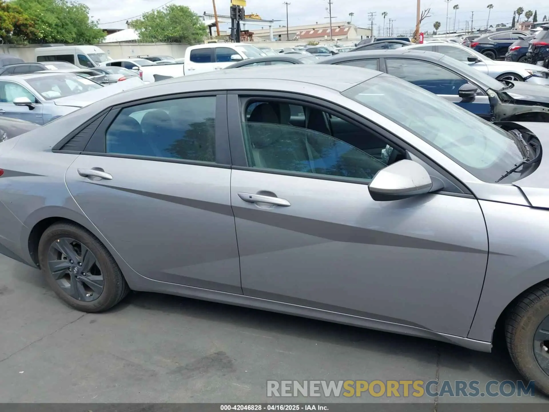 14 Photograph of a damaged car KMHLM4AG9PU436994 HYUNDAI ELANTRA 2023