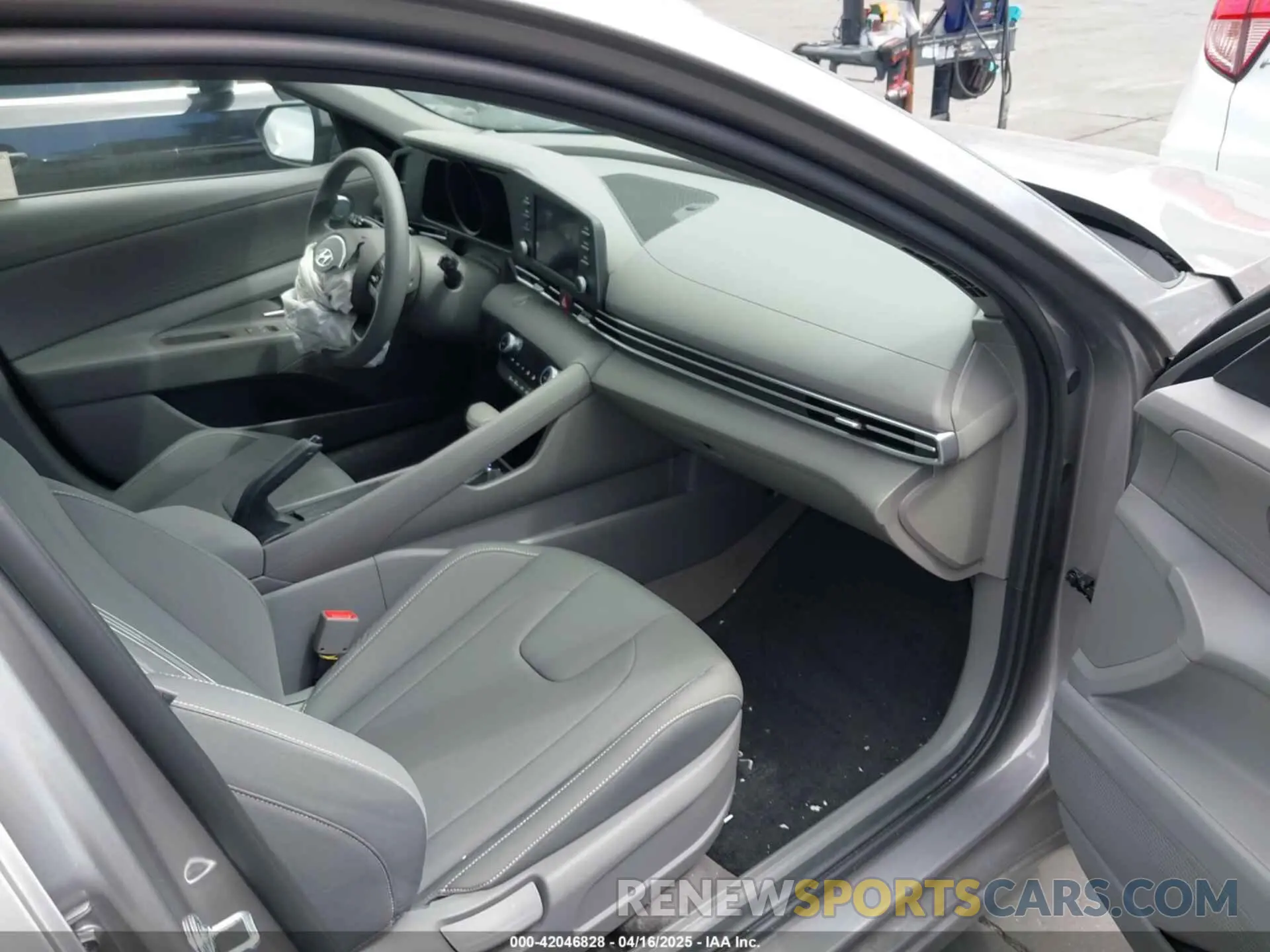 5 Photograph of a damaged car KMHLM4AG9PU436994 HYUNDAI ELANTRA 2023