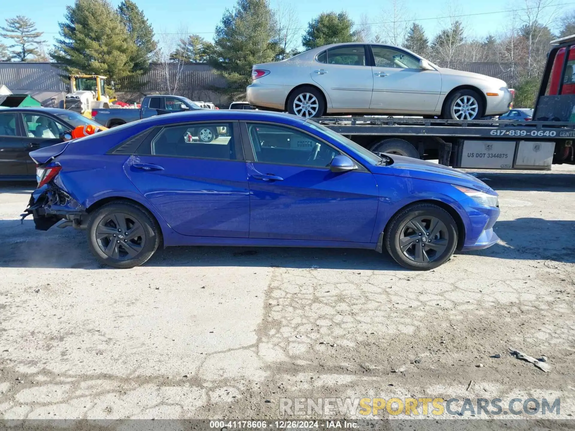 13 Photograph of a damaged car KMHLM4AG9PU601409 HYUNDAI ELANTRA 2023