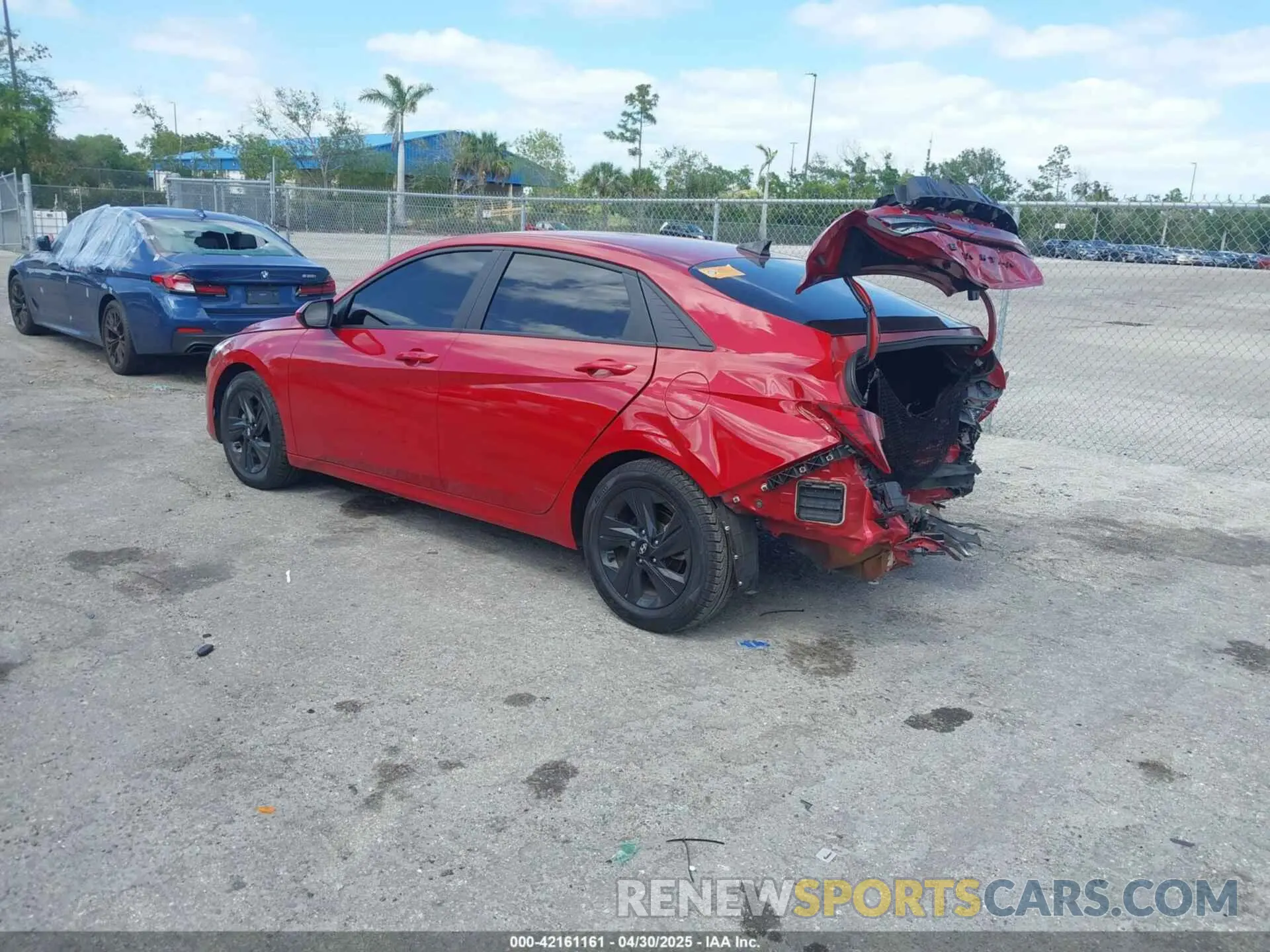 3 Фотография поврежденного автомобиля KMHLM4AGXPU471172 HYUNDAI ELANTRA 2023