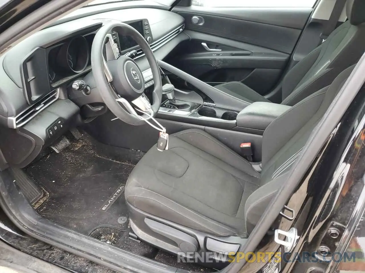 7 Фотография поврежденного автомобиля KMHLM4AJ1PU083436 HYUNDAI ELANTRA 2023