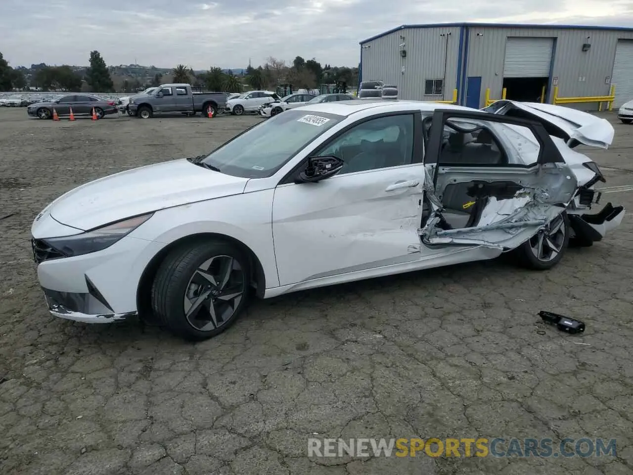1 Фотография поврежденного автомобиля KMHLN4AJ5PU049187 HYUNDAI ELANTRA 2023