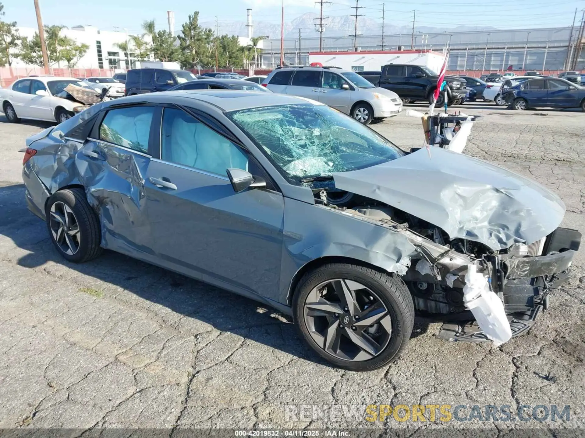 1 Фотография поврежденного автомобиля KMHLP4AG2PU403066 HYUNDAI ELANTRA 2023