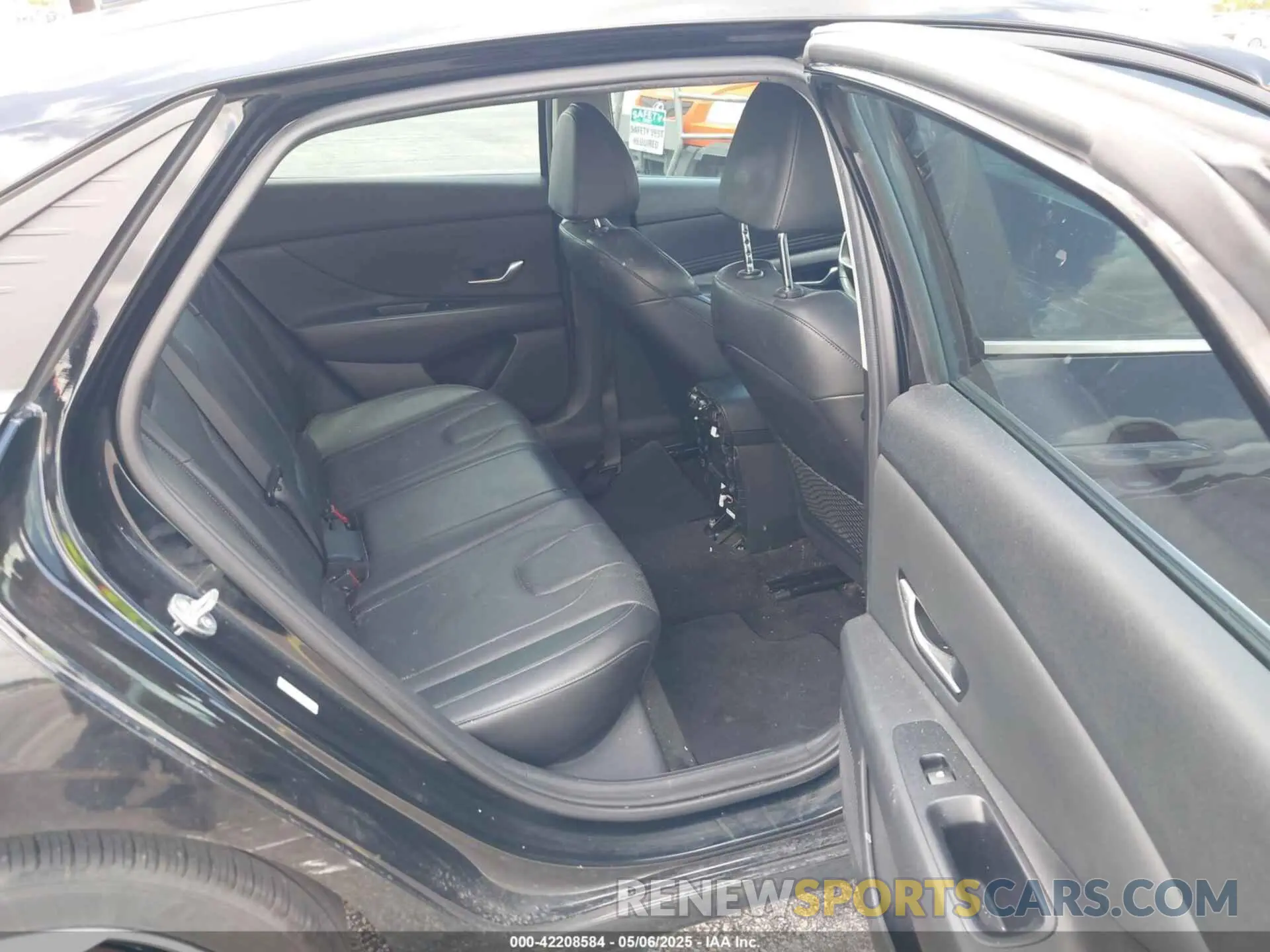 8 Фотография поврежденного автомобиля KMHLP4AG4PU533012 HYUNDAI ELANTRA 2023