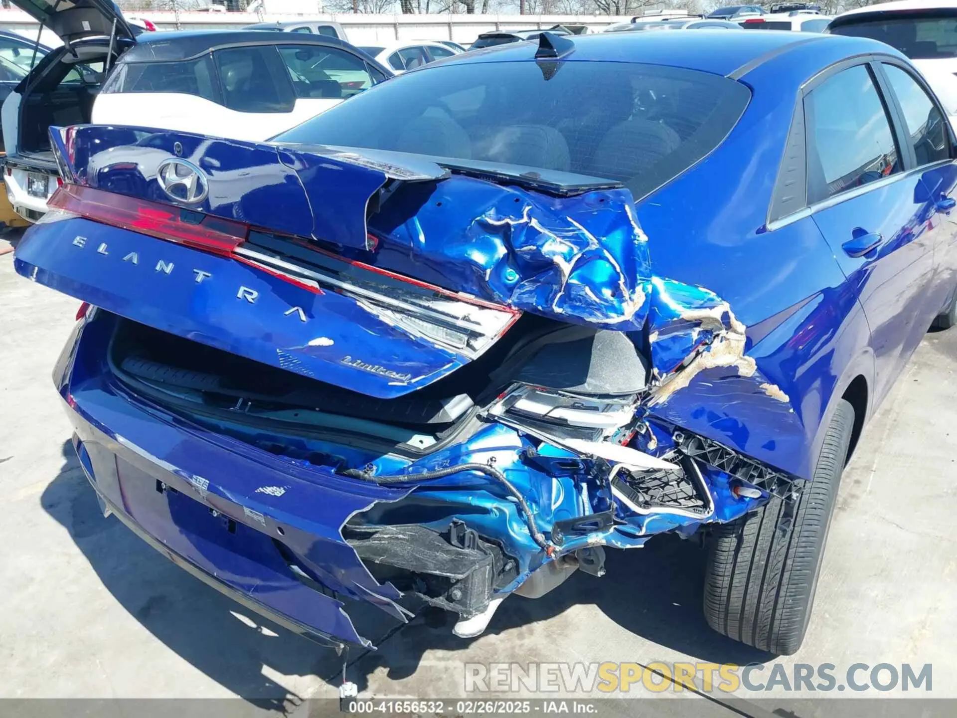 17 Фотография поврежденного автомобиля KMHLP4AG7PU590093 HYUNDAI ELANTRA 2023