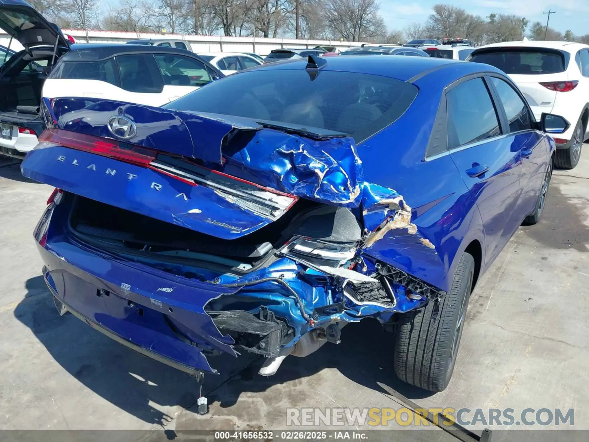 4 Фотография поврежденного автомобиля KMHLP4AG7PU590093 HYUNDAI ELANTRA 2023