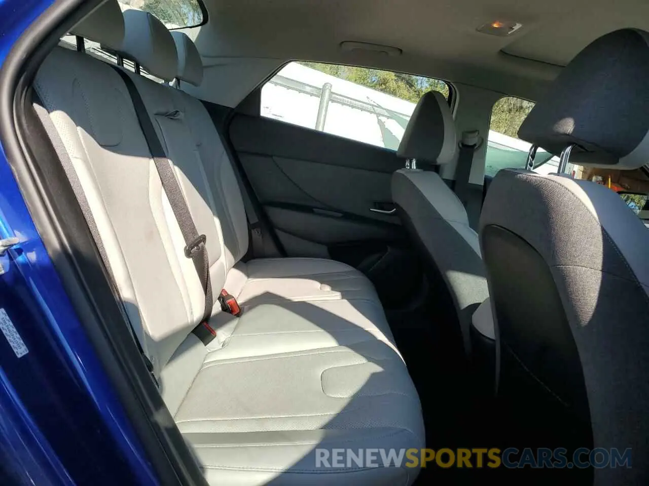 10 Photograph of a damaged car KMHLP4AGXPU415997 HYUNDAI ELANTRA 2023
