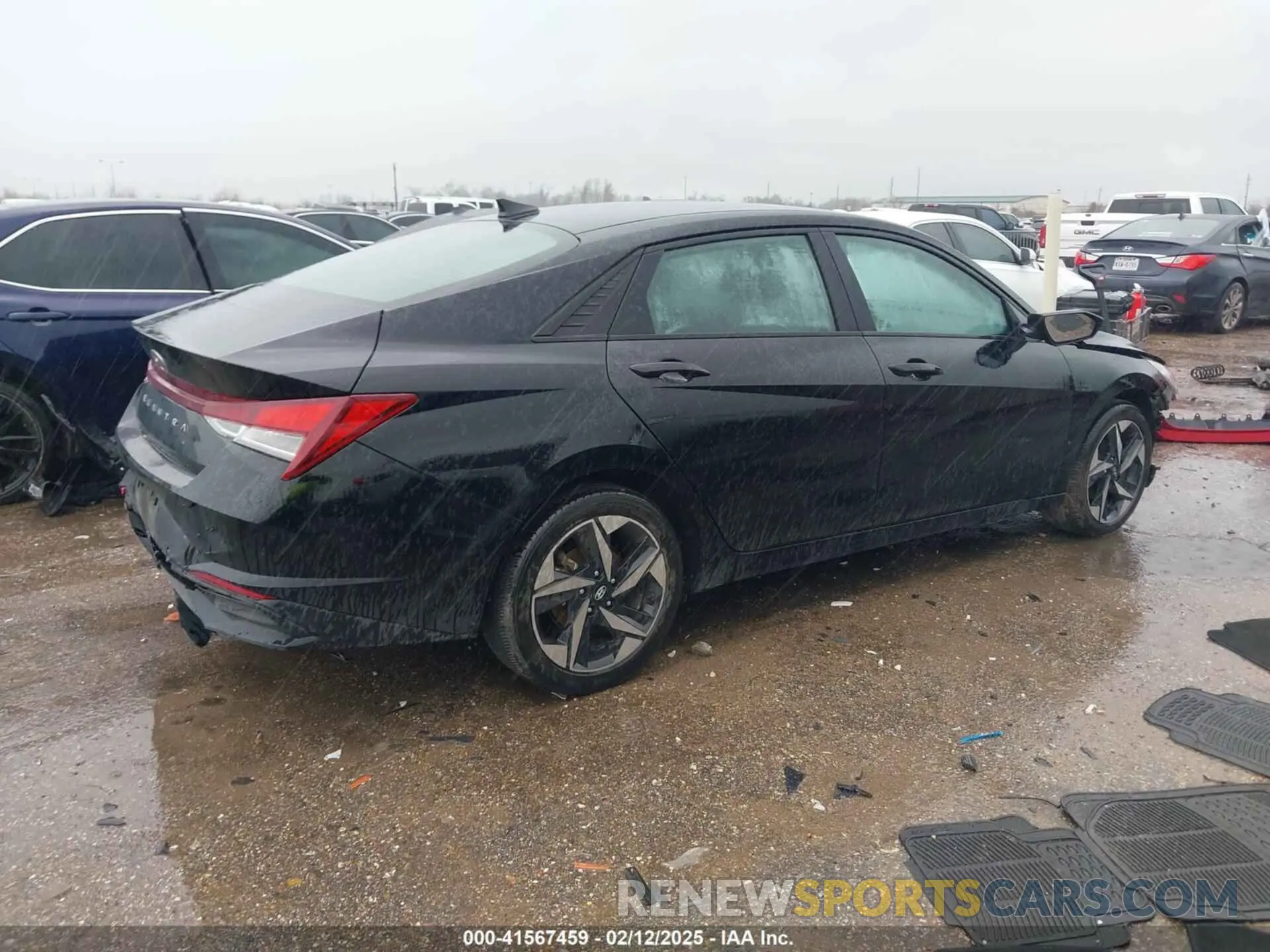 4 Photograph of a damaged car KMHLS4AG0PU549870 HYUNDAI ELANTRA 2023