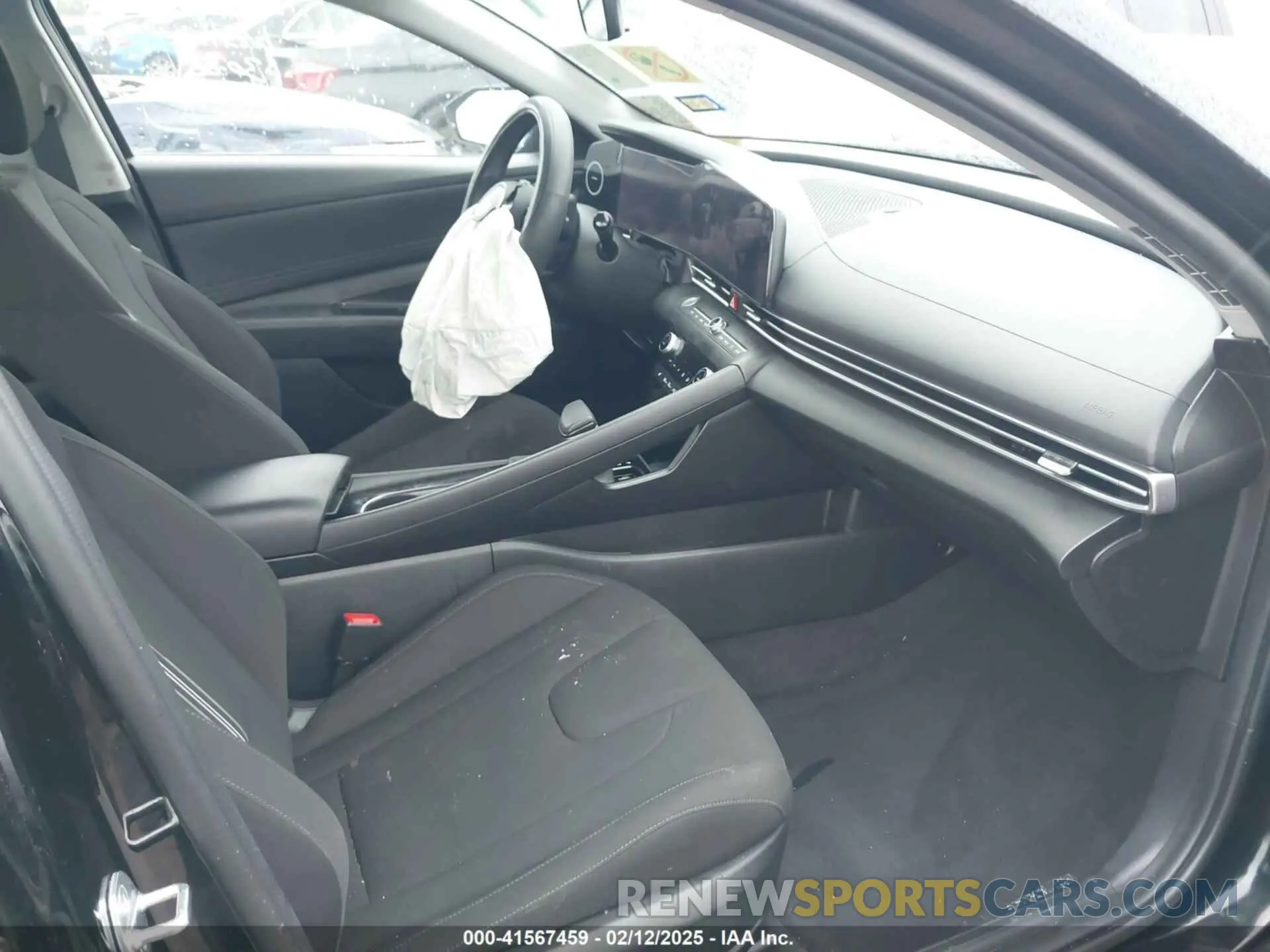 5 Photograph of a damaged car KMHLS4AG0PU549870 HYUNDAI ELANTRA 2023