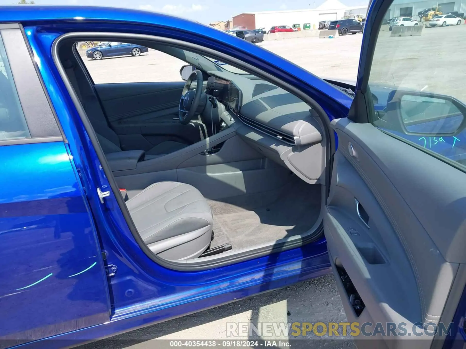 5 Photograph of a damaged car KMHLS4AG1PU476668 HYUNDAI ELANTRA 2023