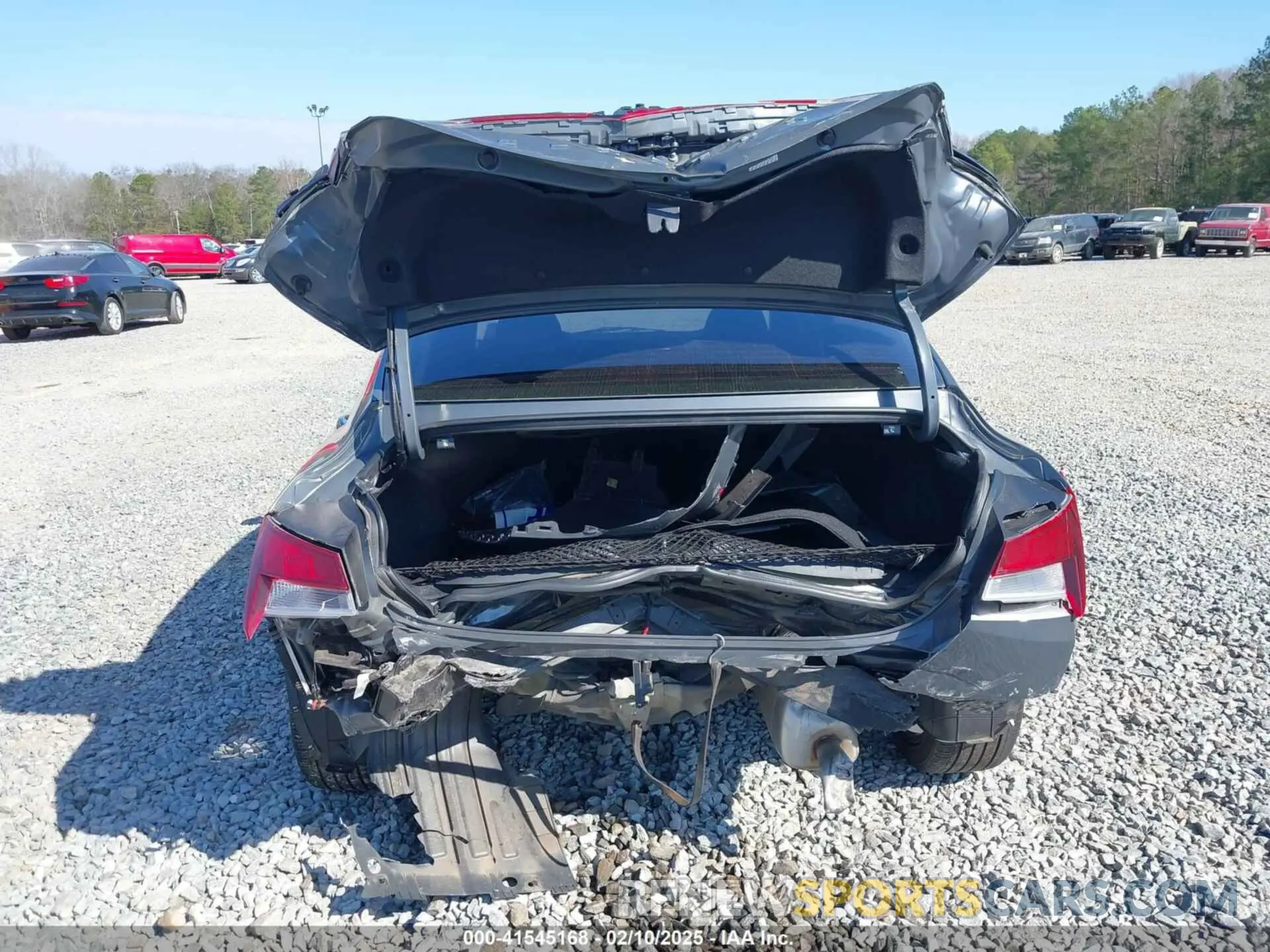17 Photograph of a damaged car KMHLS4AG1PU567889 HYUNDAI ELANTRA 2023