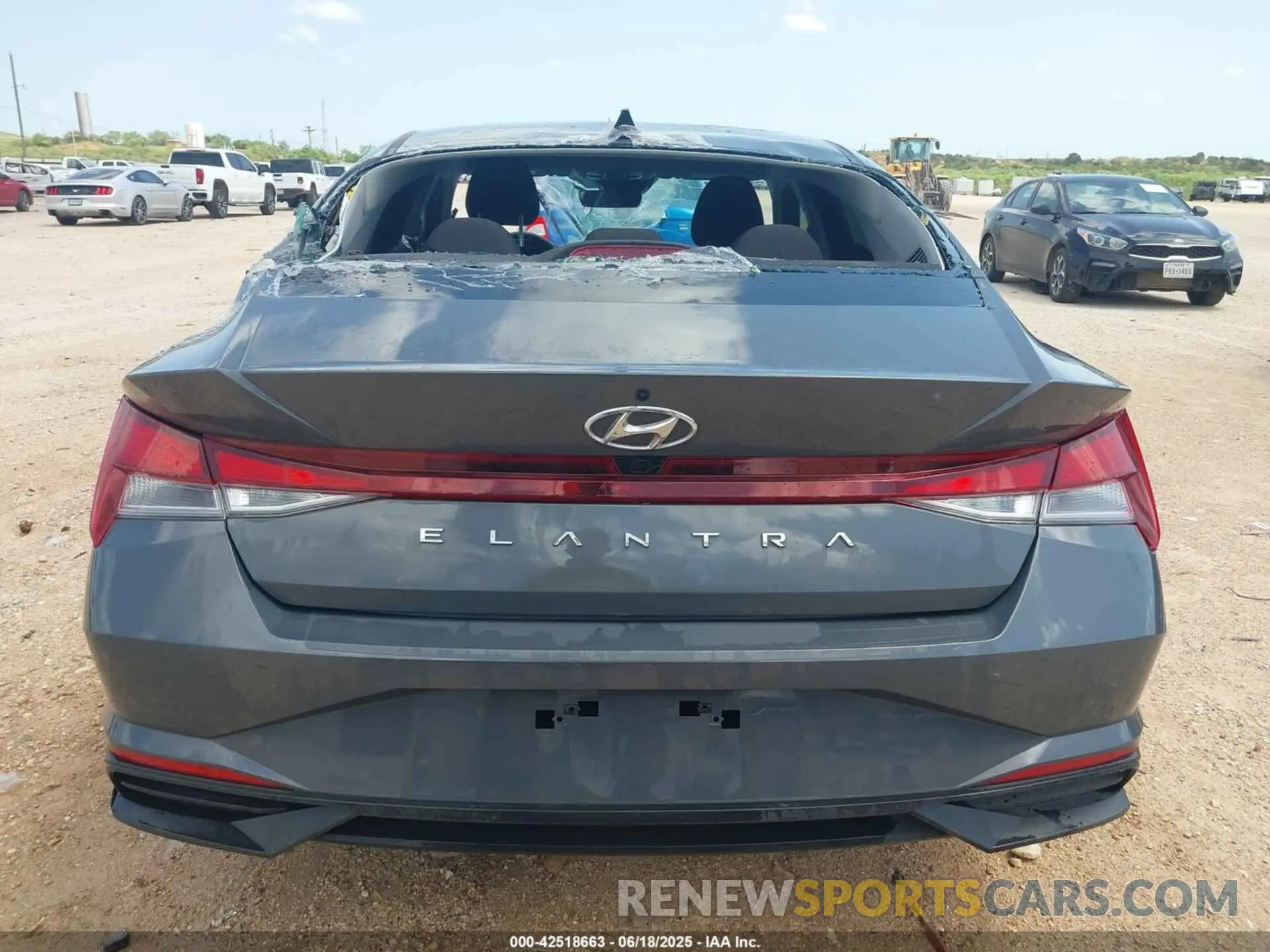 16 Фотография поврежденного автомобиля KMHLS4AG1PU579282 HYUNDAI ELANTRA 2023