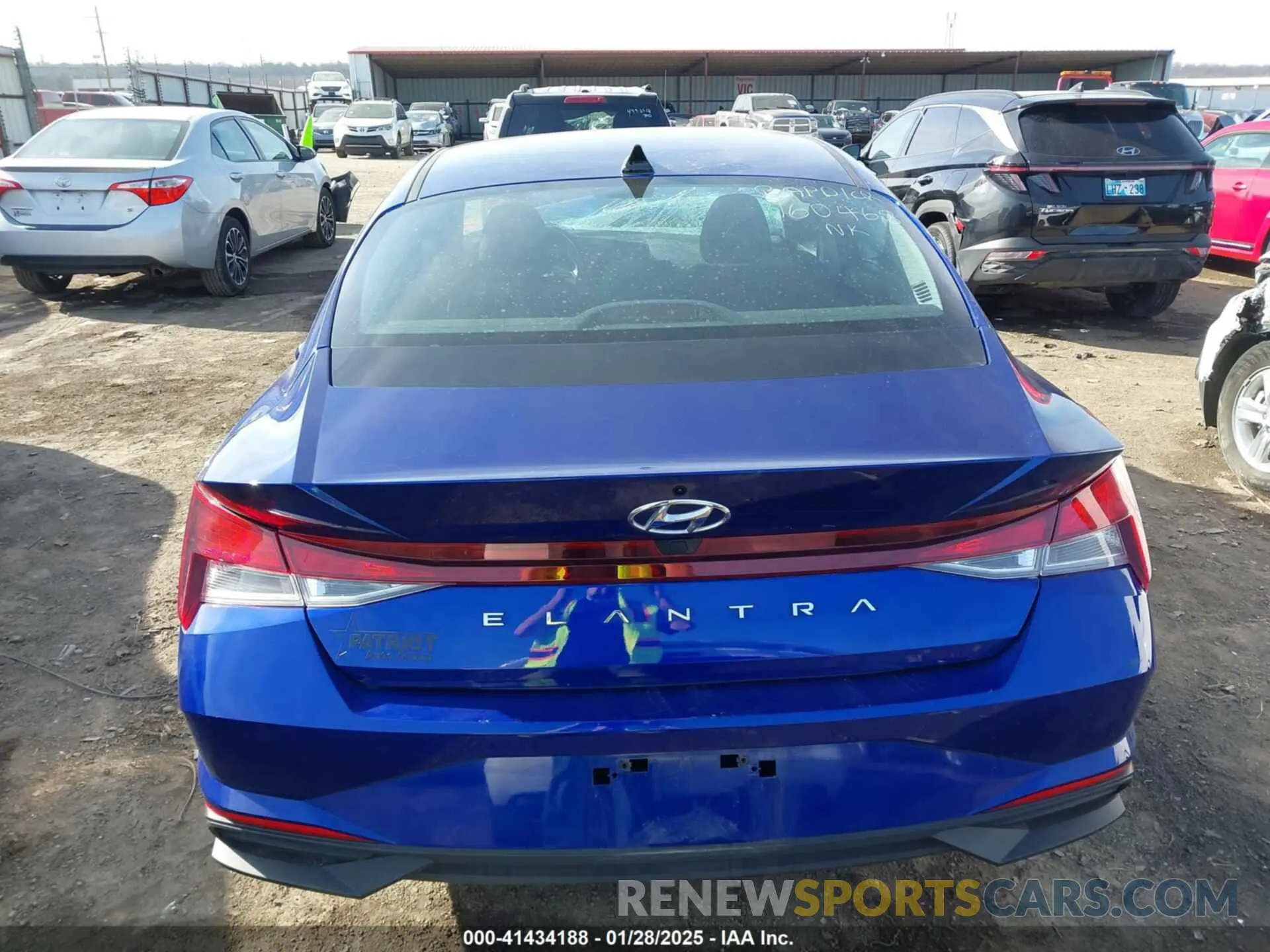 17 Фотография поврежденного автомобиля KMHLS4AG2PU477344 HYUNDAI ELANTRA 2023