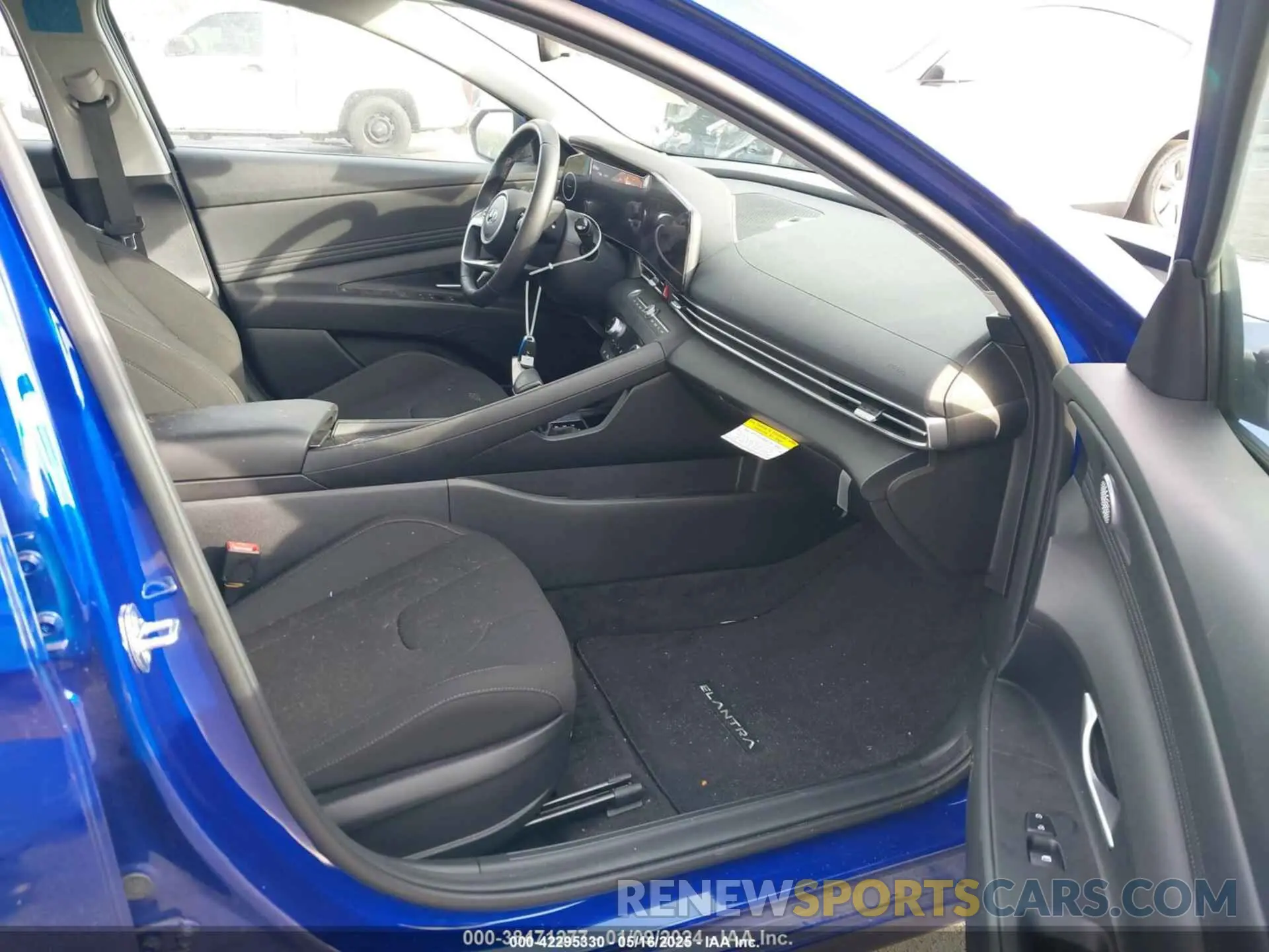 5 Photograph of a damaged car KMHLS4AG2PU487341 HYUNDAI ELANTRA 2023