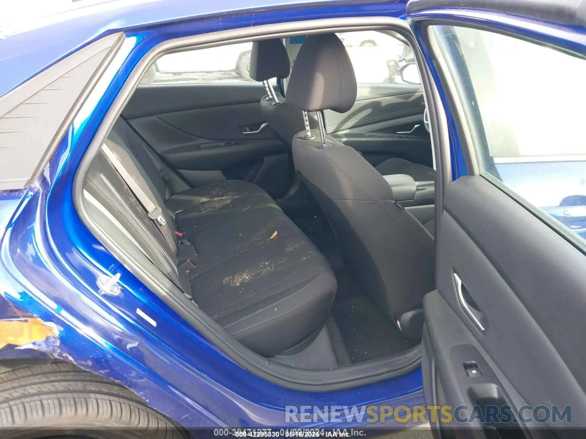 8 Photograph of a damaged car KMHLS4AG2PU487341 HYUNDAI ELANTRA 2023