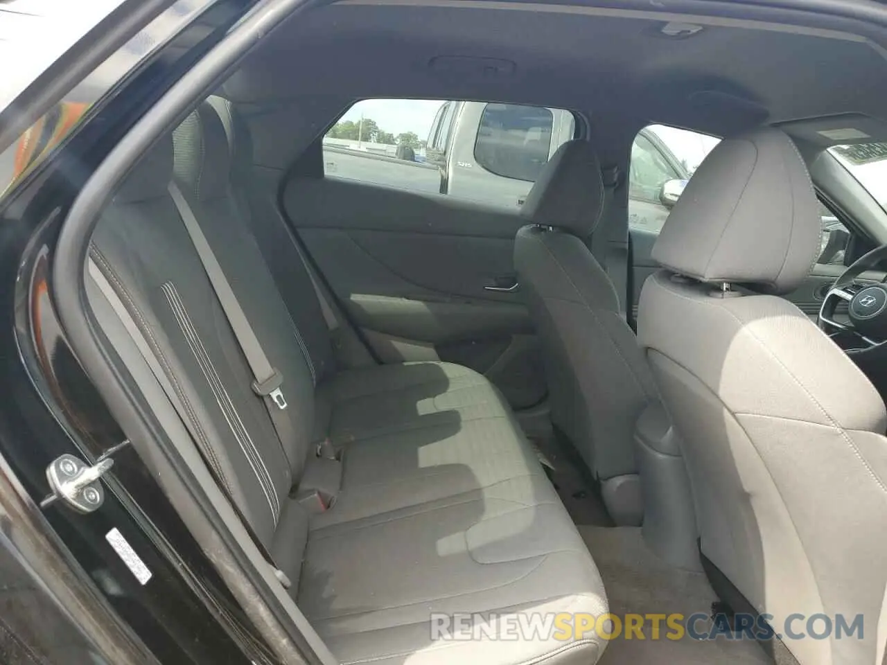 10 Photograph of a damaged car KMHLS4AG2PU524937 HYUNDAI ELANTRA 2023